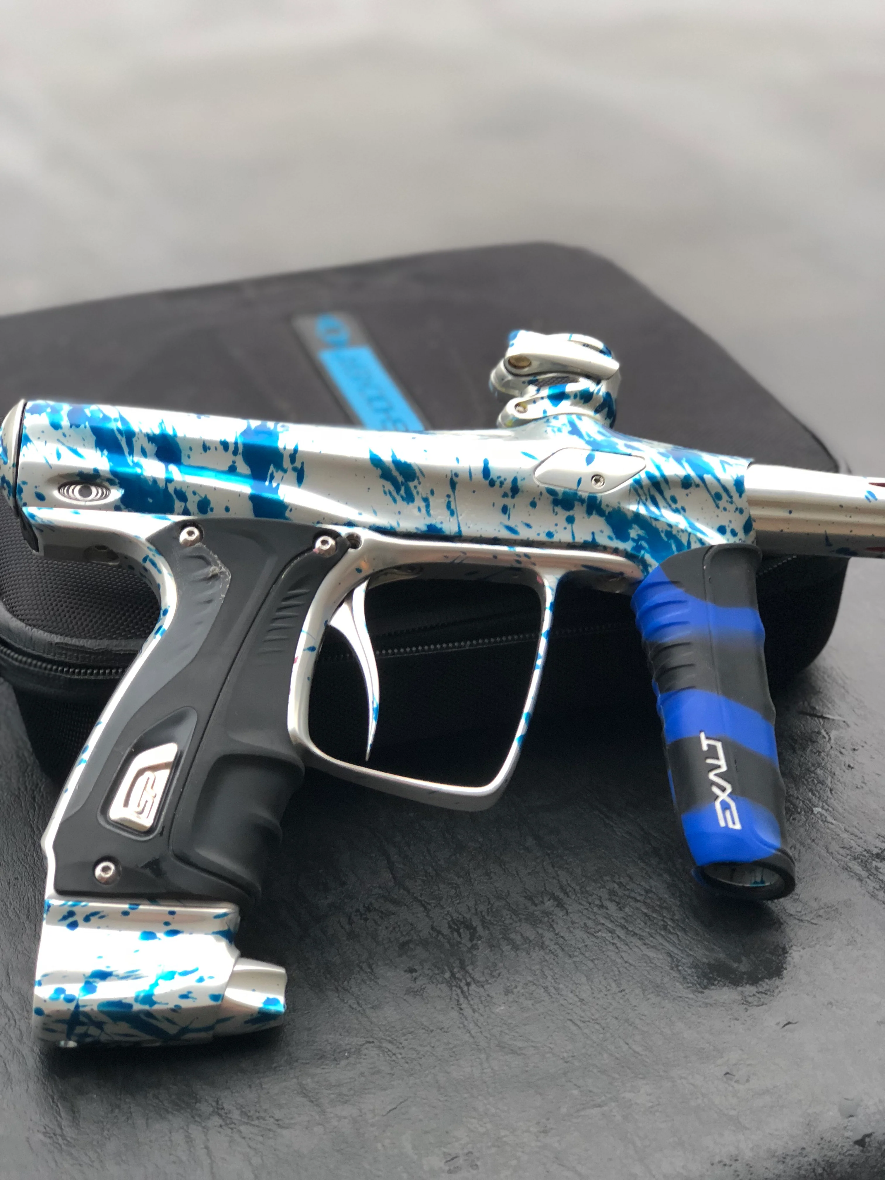 Used SP Shocker RSX - Silver/Blue Splash - Image 2