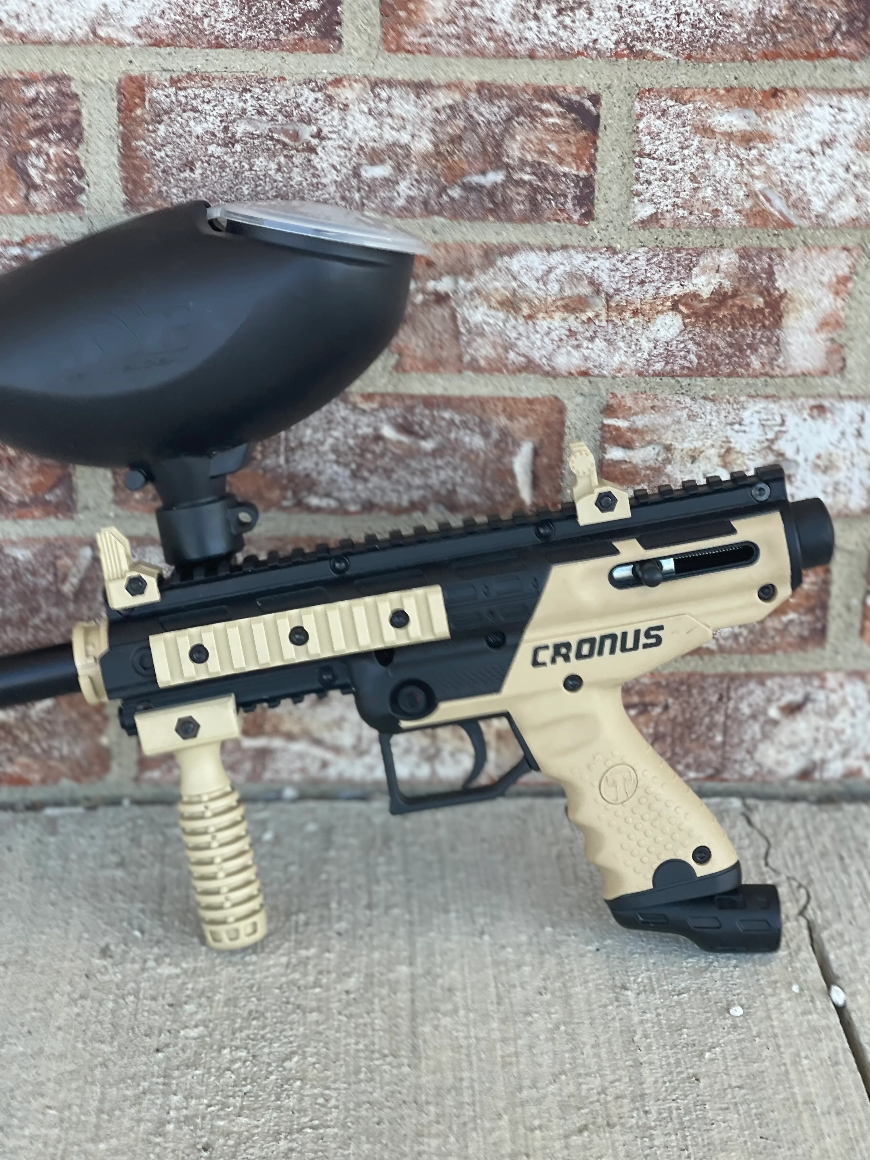 Used Tippmann Cronus Basic - Tan w/ GXG Gravity Loader - Image 4