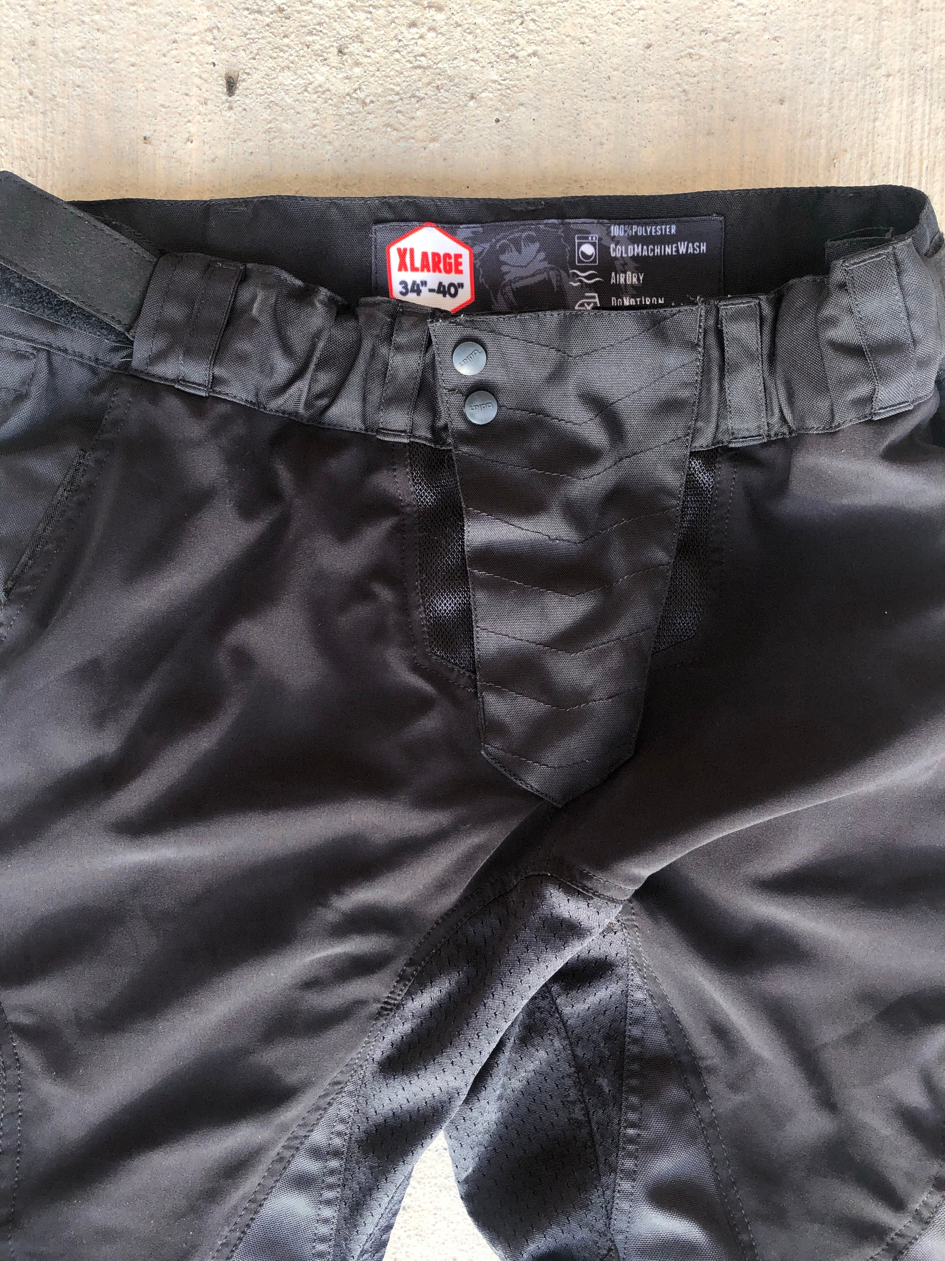 Used Undr Paintball Pants - Black - Size XL - Image 3