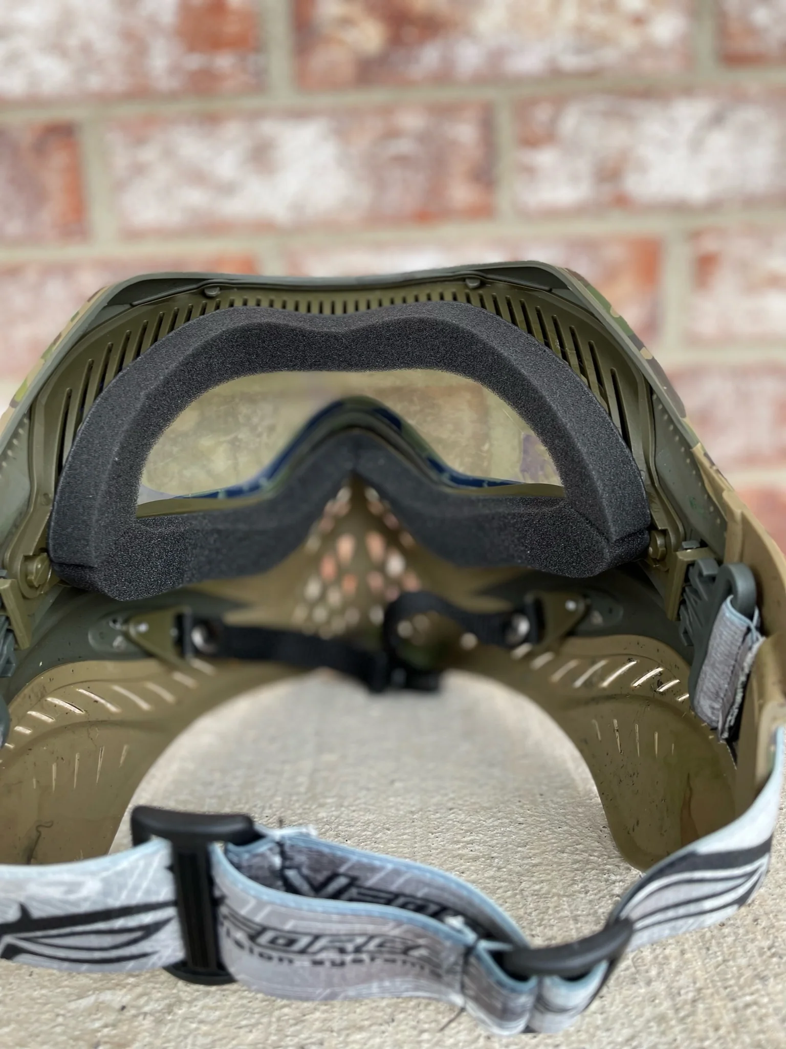Used V-Force Grill SE Paintball Mask - Woodland Camo w/ 2 Lenses, Visor, and Soft Goggle Bag - Image 4