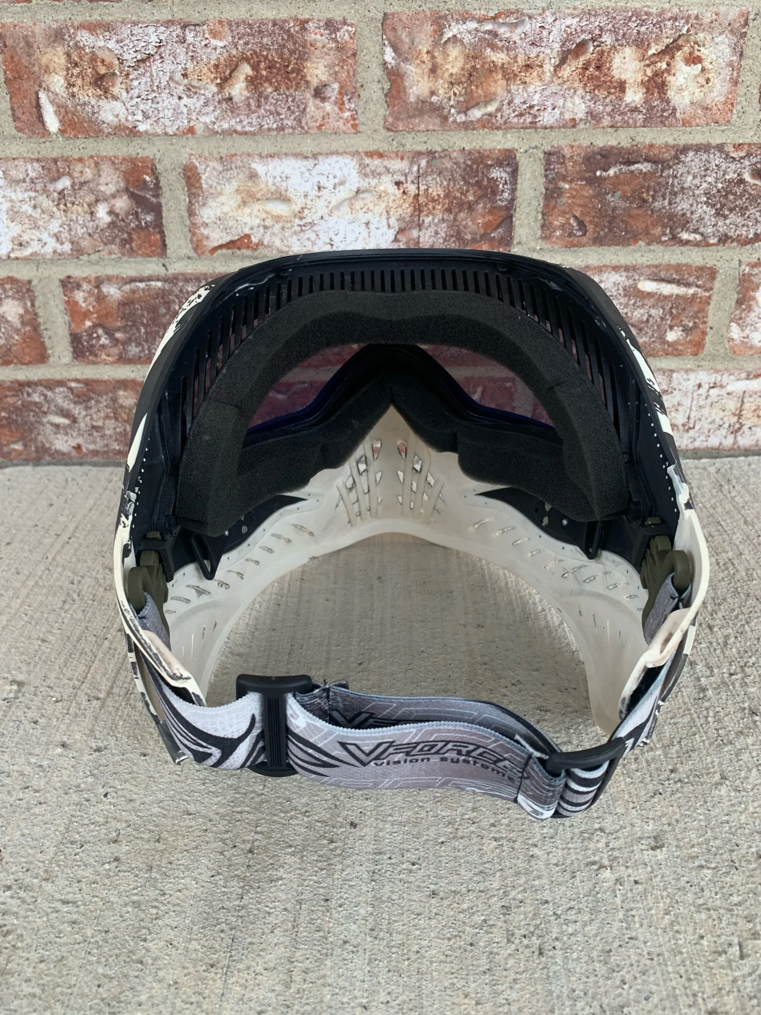 Used V-Force Grill Paintball Mask - Zebra LE w/ Quicksilver Lens - Image 4