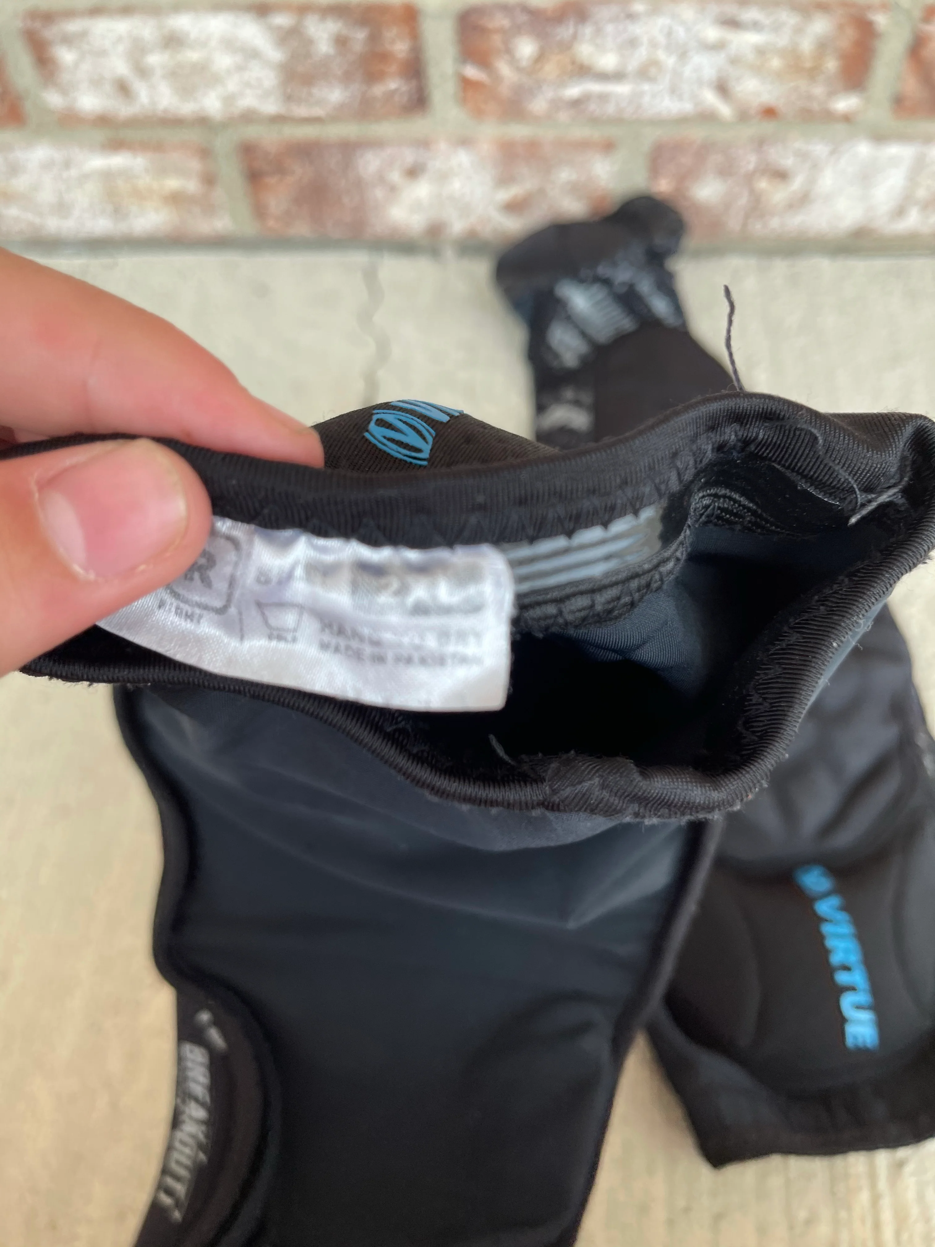 Used Virtue Breakout Elbow Pads - 2XL - Image 3