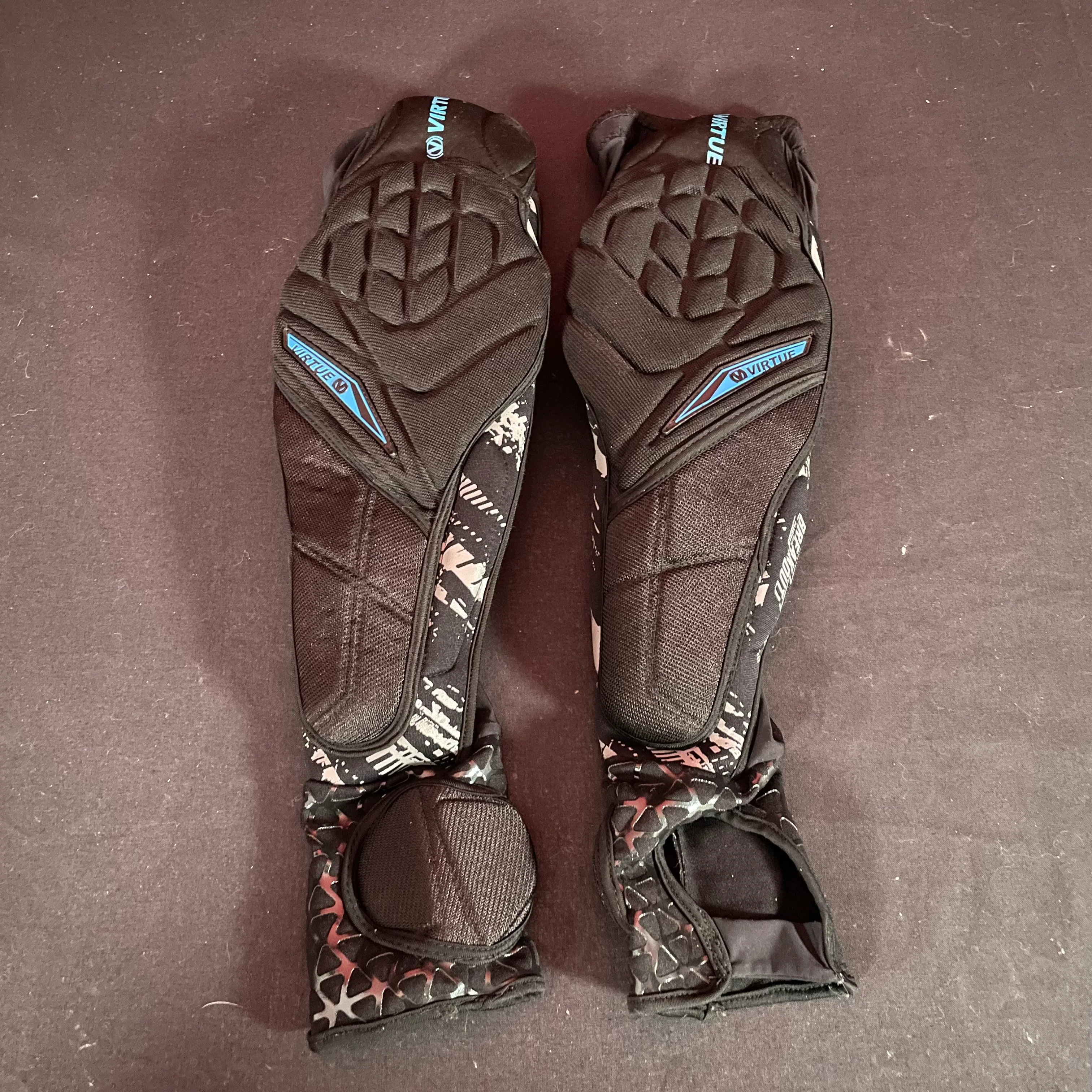 Used Virtue Breakout Elbow Pads - Size L/XL