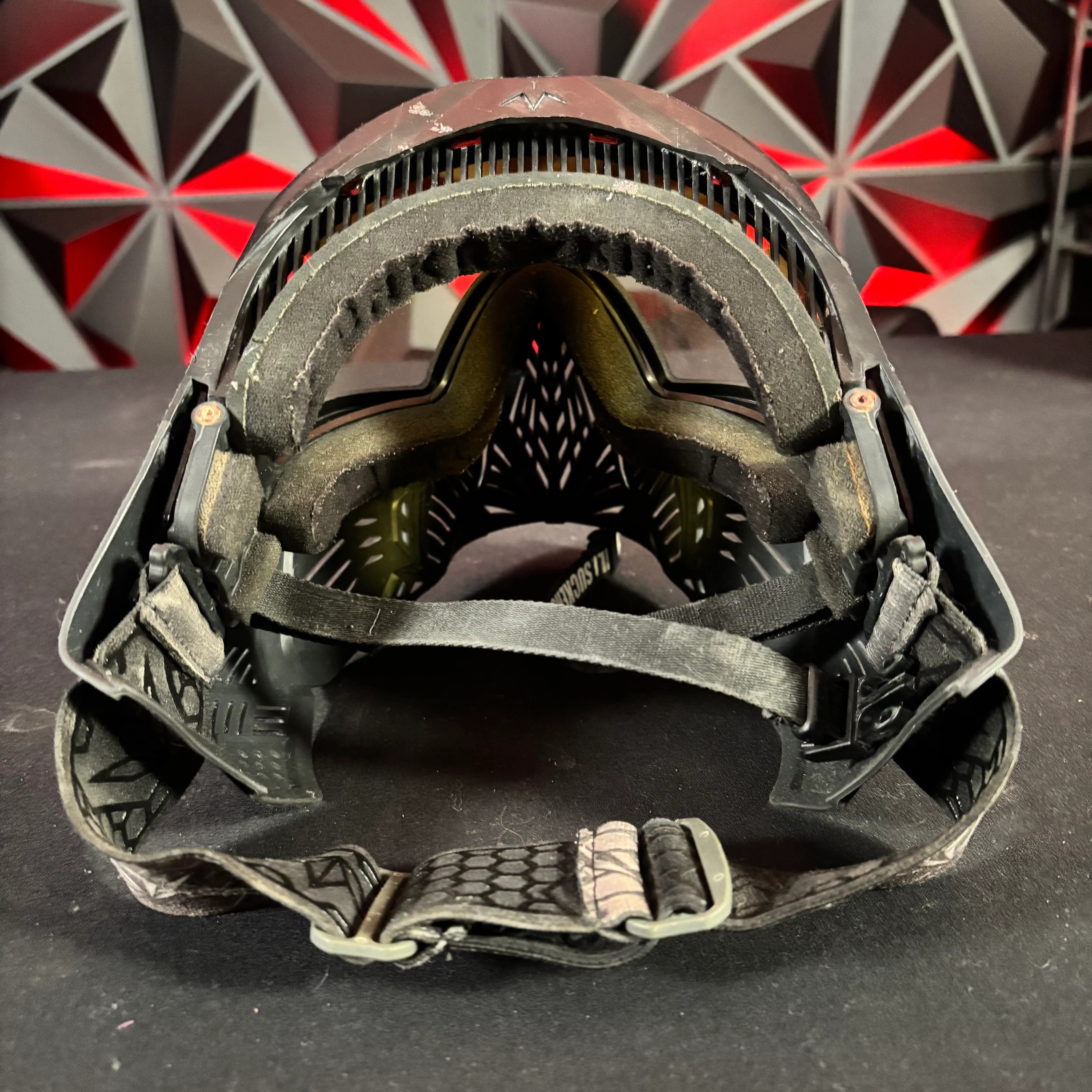 Used Virtue/Bunkerkings Vio/CMD Mask - Pitch Black w/ HK carrying case - Image 4