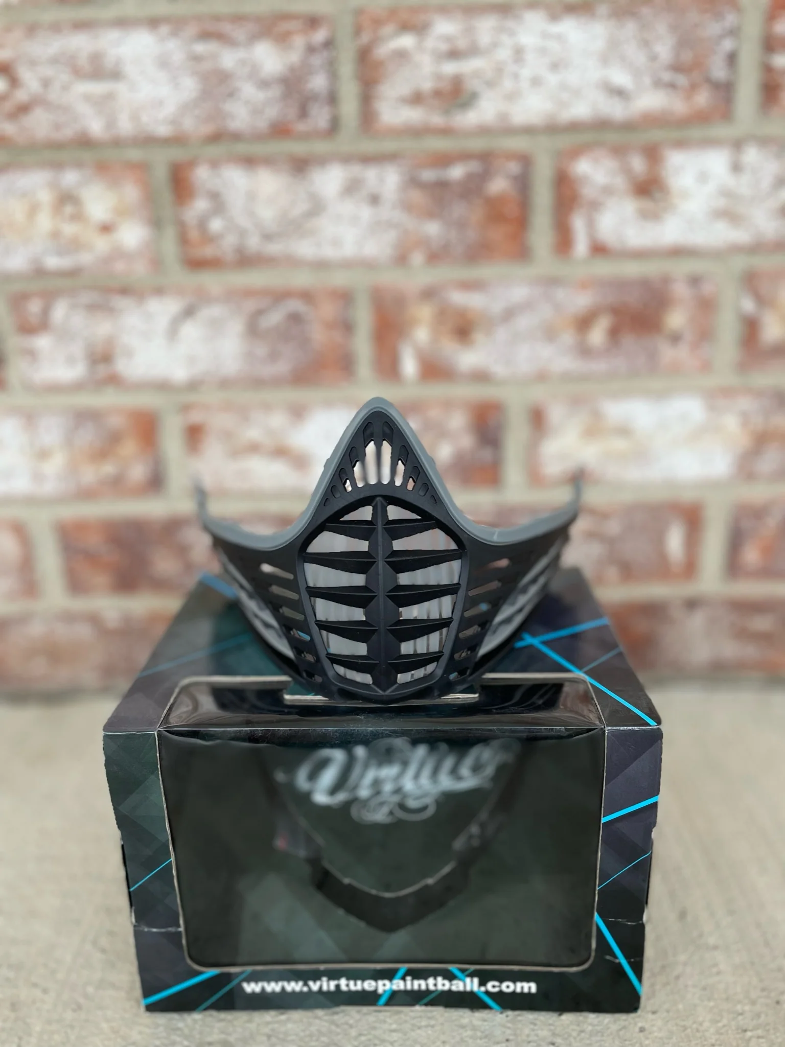 Used Virtue Contour Facemask - Charcoal / Black - Image 3