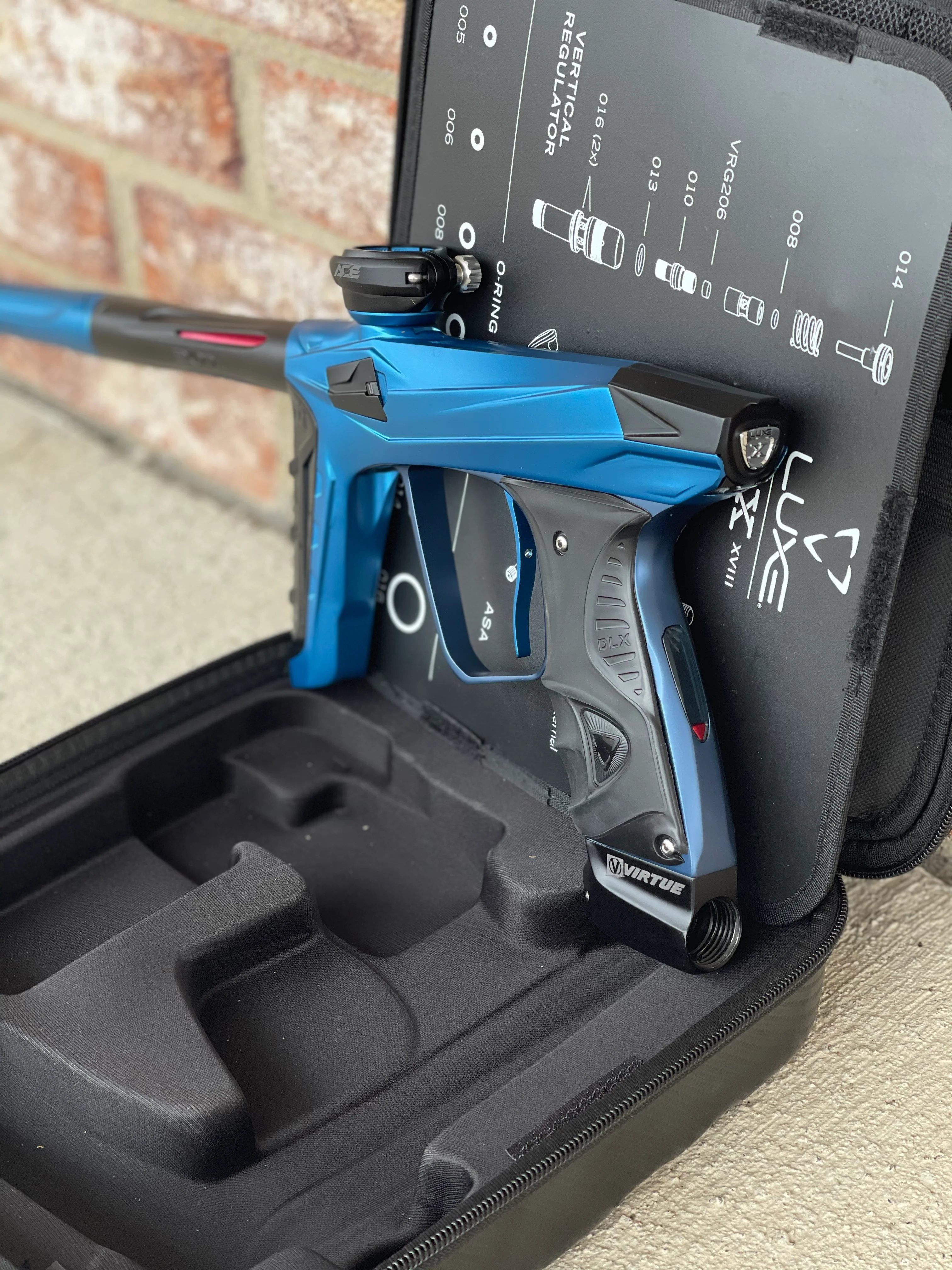 Used Virtue Luxe Ace Paintball Gun - Blue/Black - Image 2