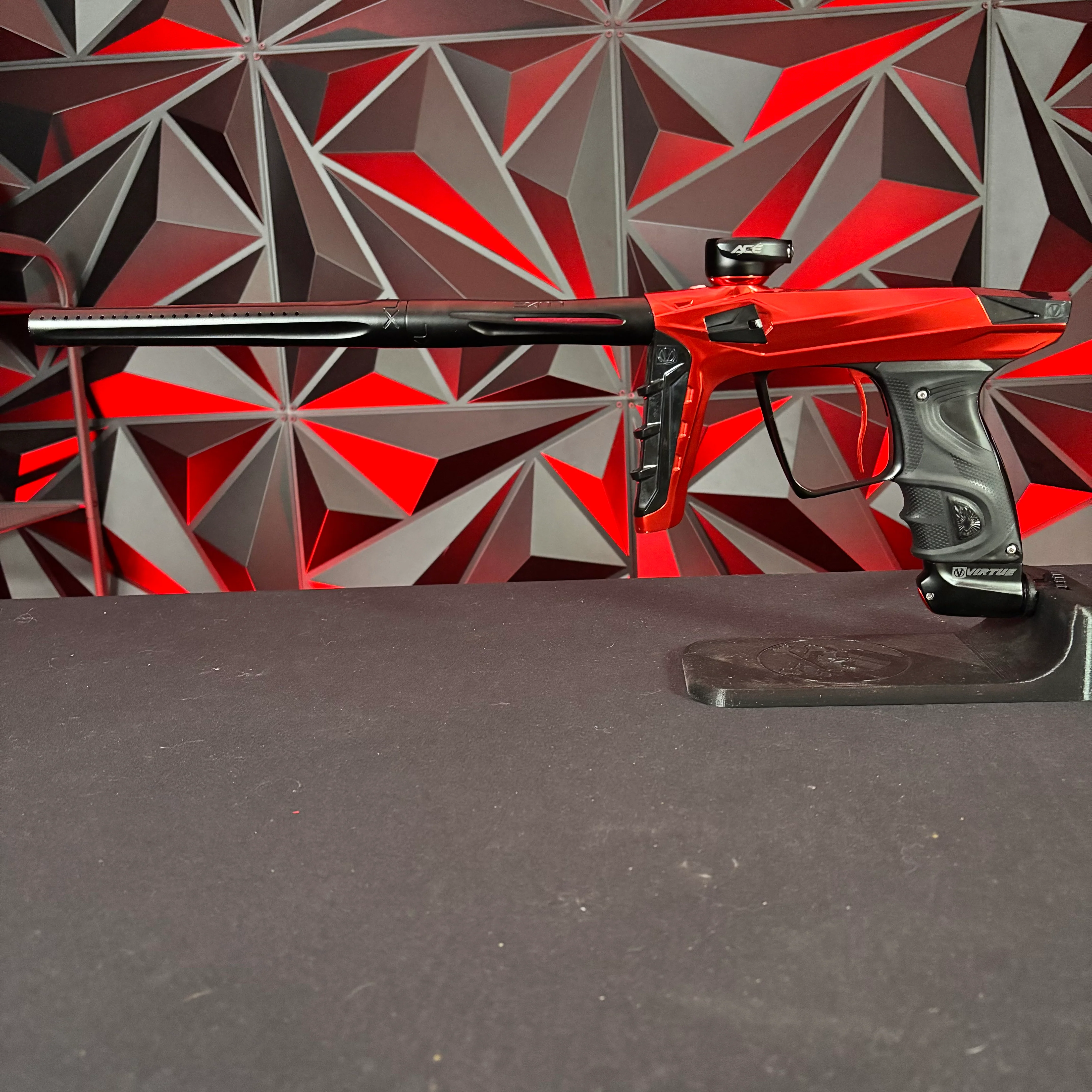 Used Virtue Luxe Ace Paintball Gun - Polished Red / Polished Black - Image 7