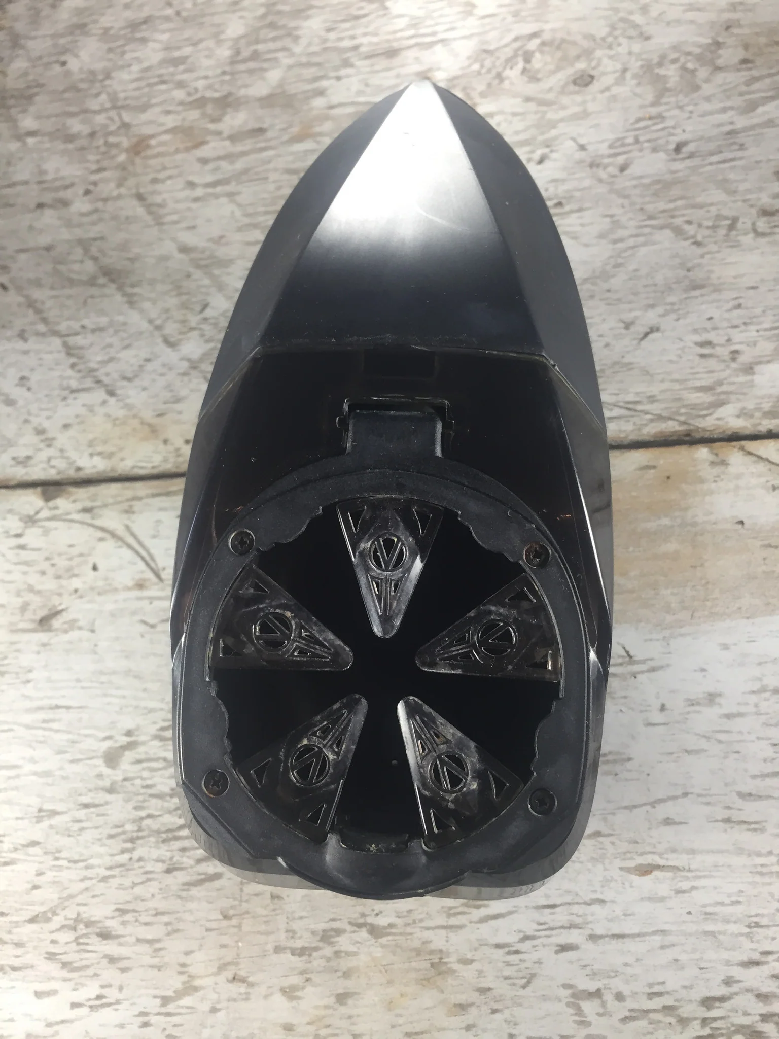 USED Virtue Spire 200 - Black - With Crown SF - Image 2