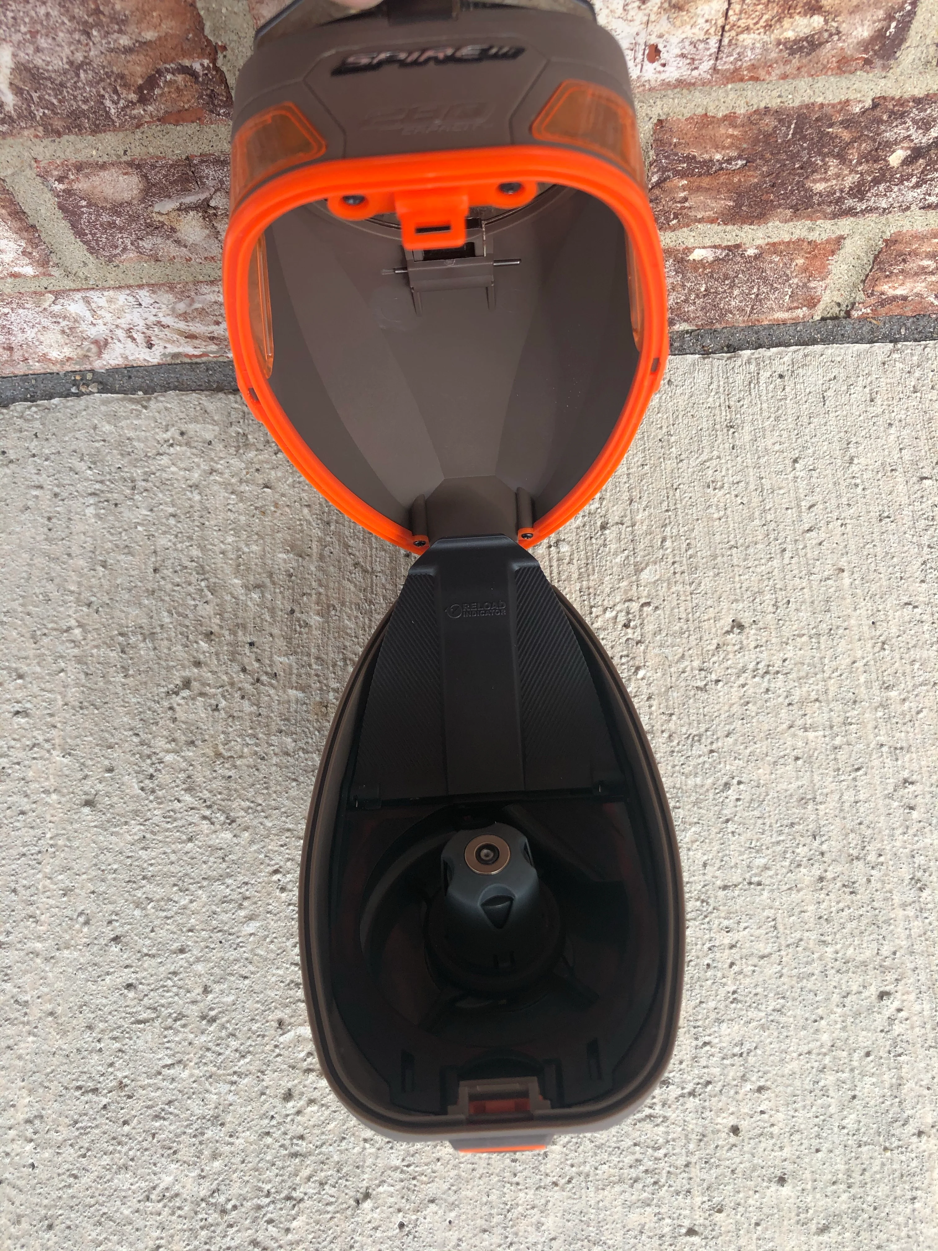 Used Virtue Spire 3 280 Paintball Loader - FDE with Orange - Image 3