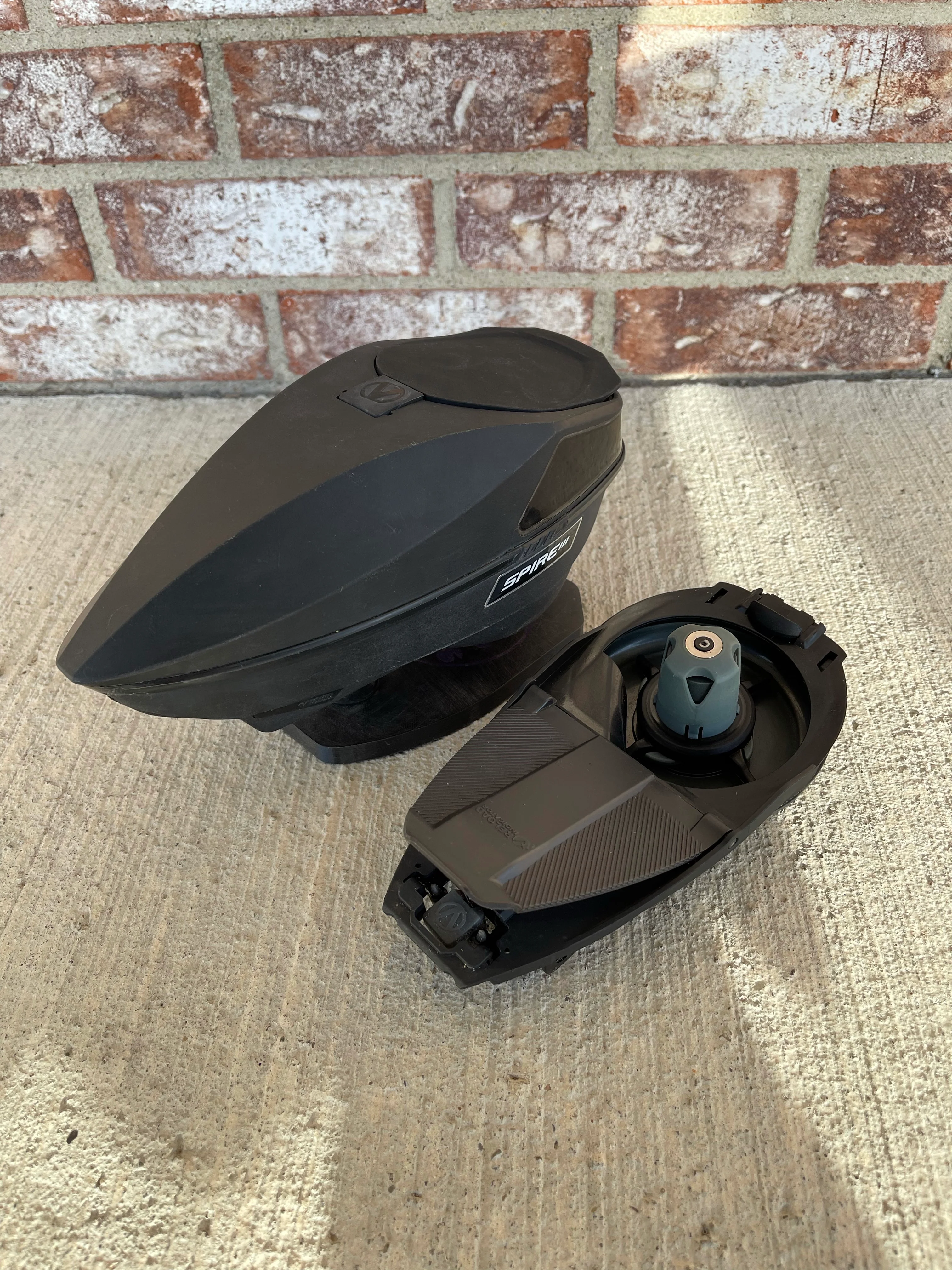 Used Virtue Spire 3 Paintball Loader - Black - Image 4