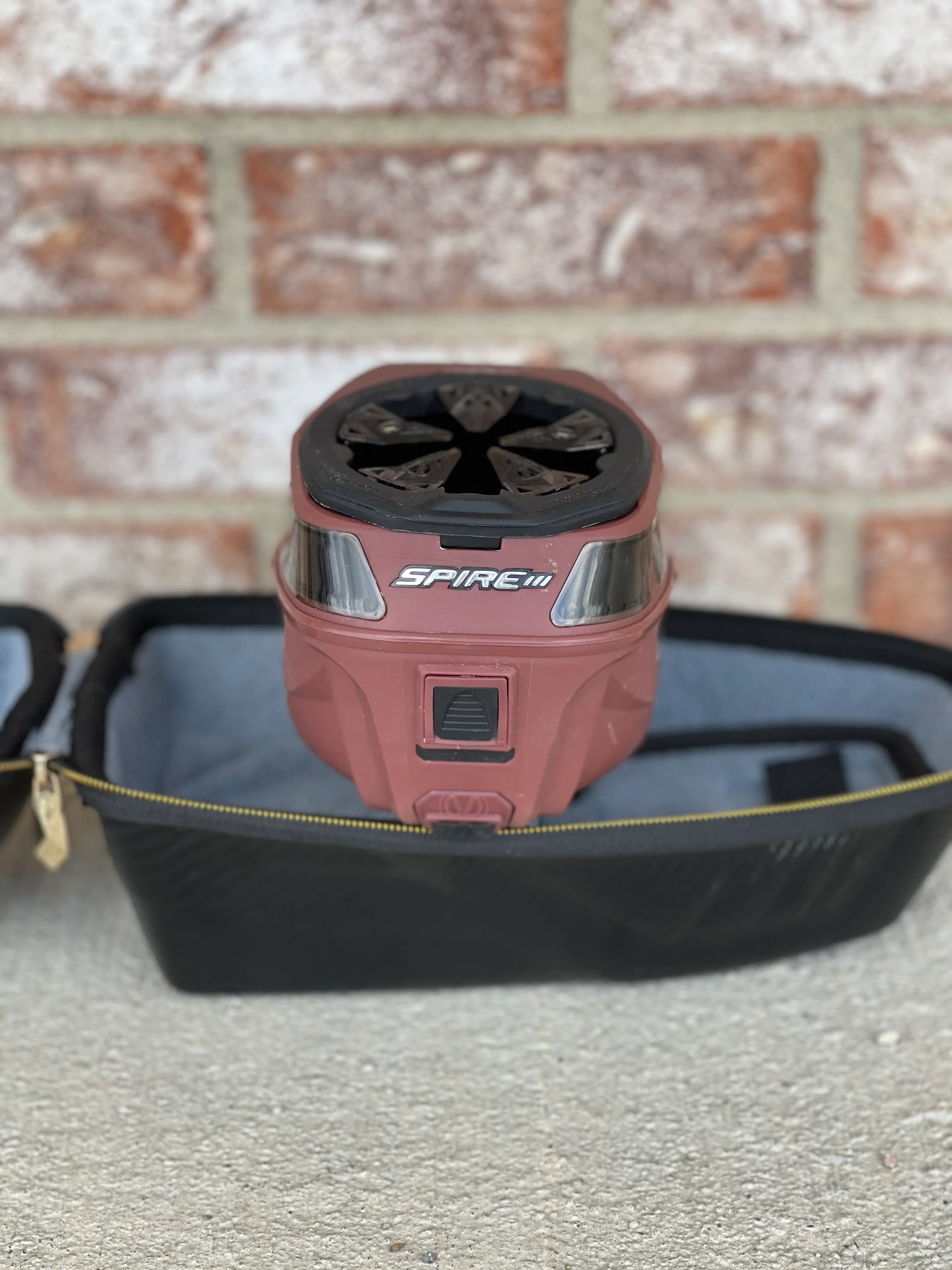 Used Virtue Spire 3 Paintball Loader - Slate Red w/ HK Army Loader Case - Image 4