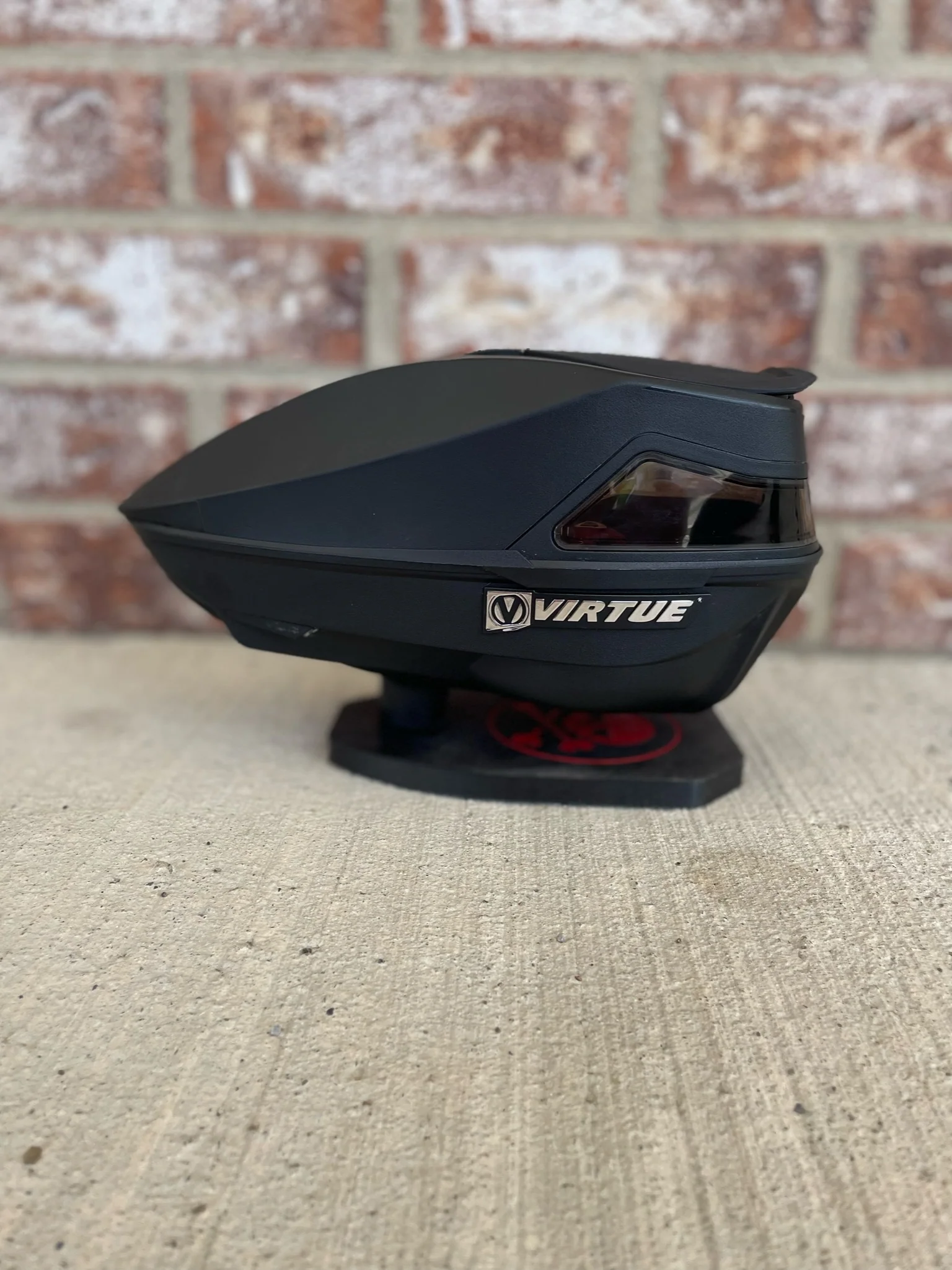 Used Virtue Spire 4 280 Paintball Loader - Black w/ Rain Lid - Image 2