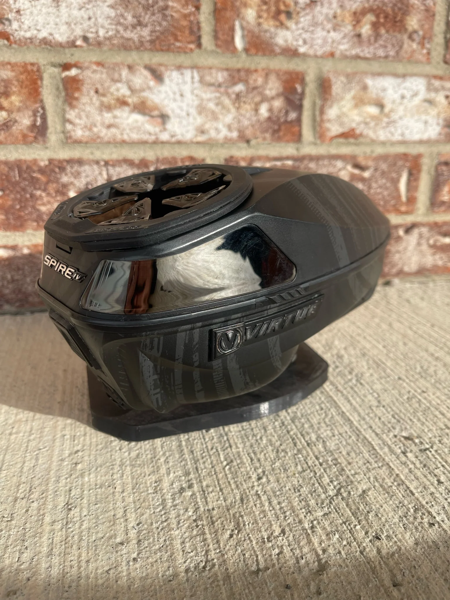 Used Virtue Spire 4 Paintball Loader - Graphic Black w/ Virtue Crown Speed Feed - Image 3
