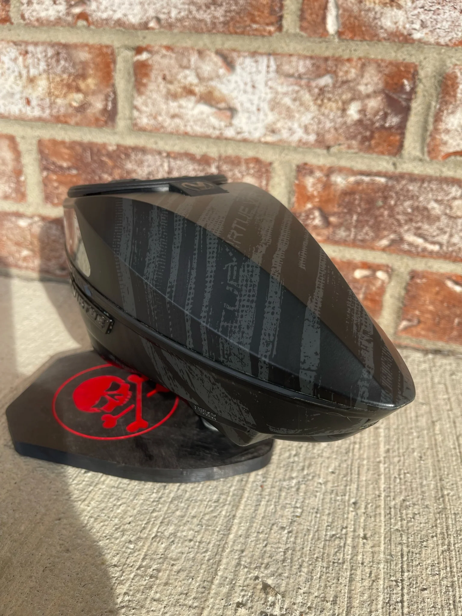 Used Virtue Spire 4 Paintball Loader - Graphic Black w/ Virtue Crown Speed Feed - Image 4
