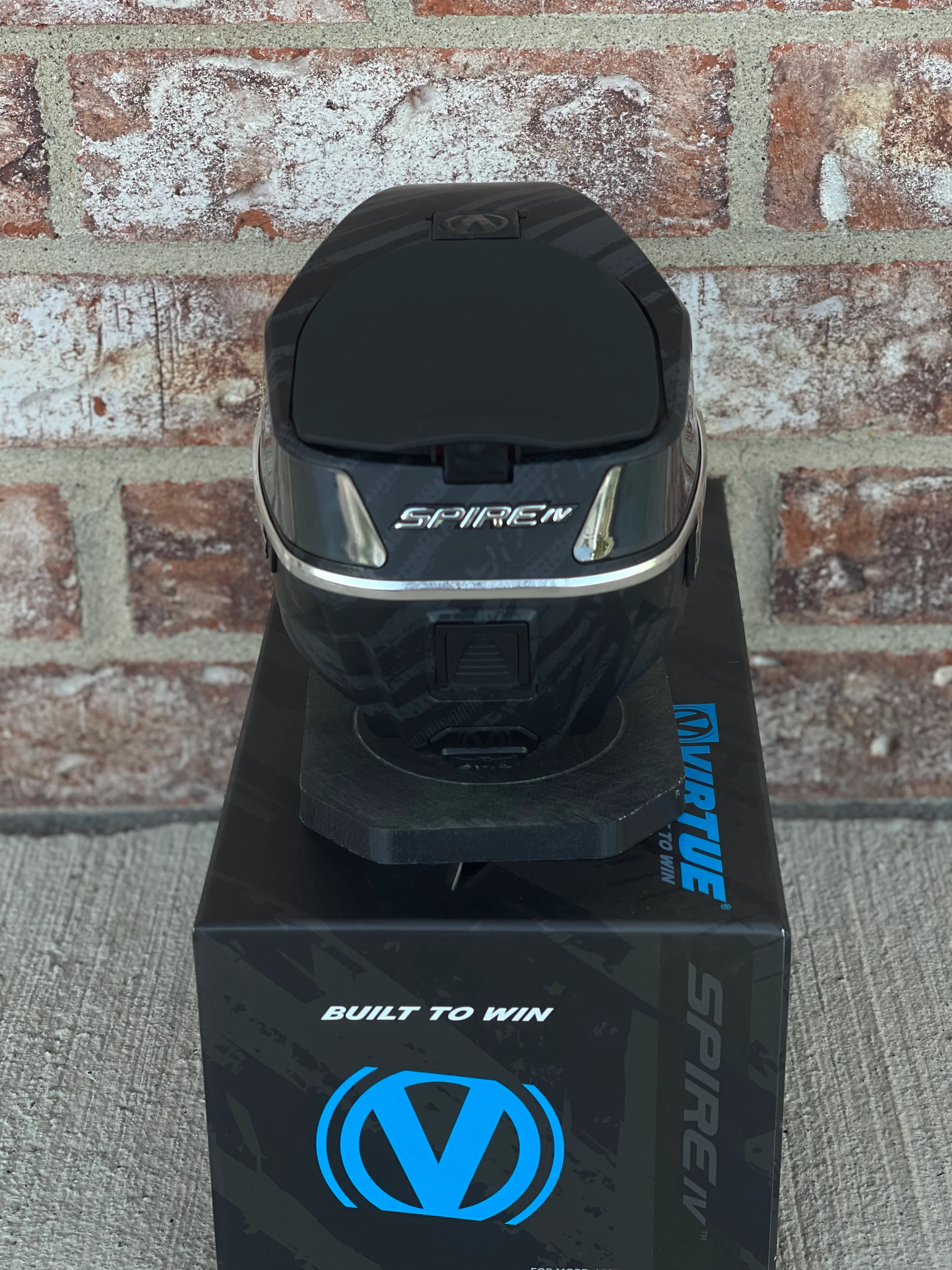 Used Virtue Spire 4 Paintball Loader - Graphic Chrome w/ Rain Lid and Ice Color Kit - Image 3
