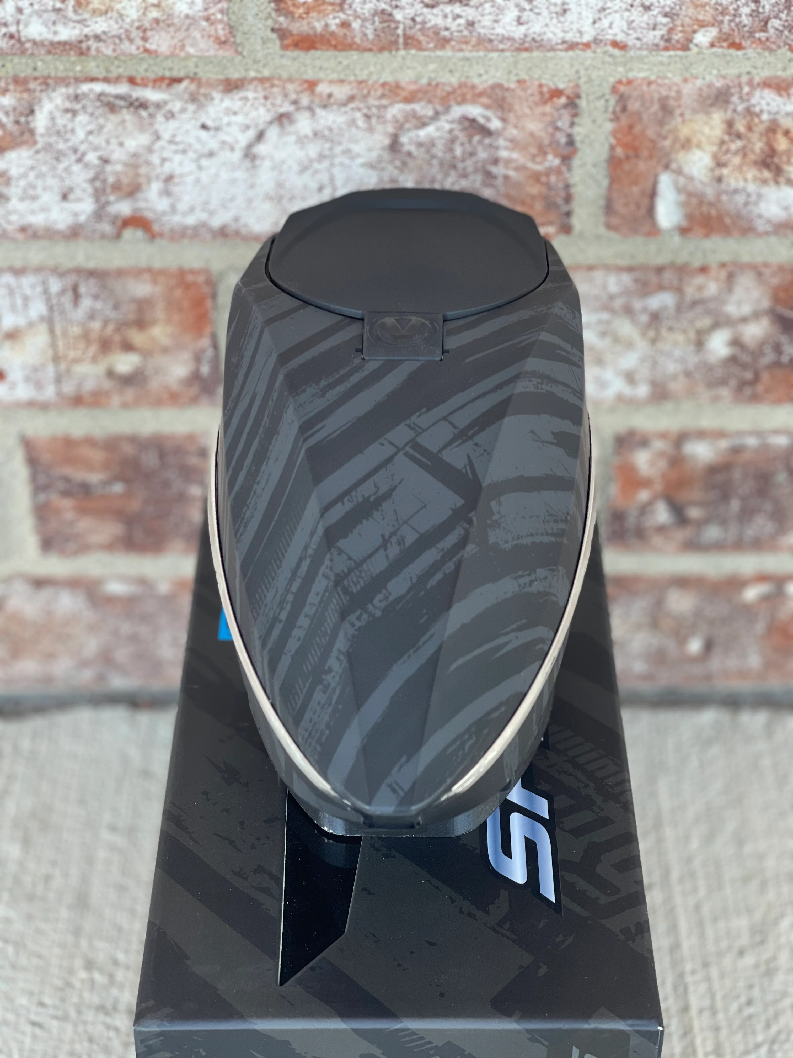 Used Virtue Spire 4 Paintball Loader - Graphic Chrome w/ Rain Lid and Ice Color Kit - Image 7