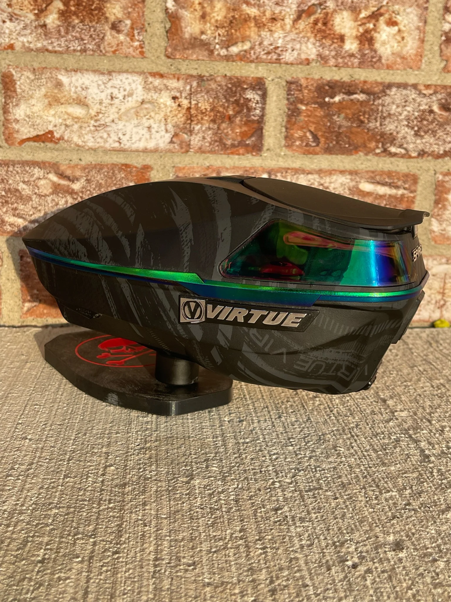 Used Virtue Spire 4 Paintball Loader - Graphic Emerald - Image 2