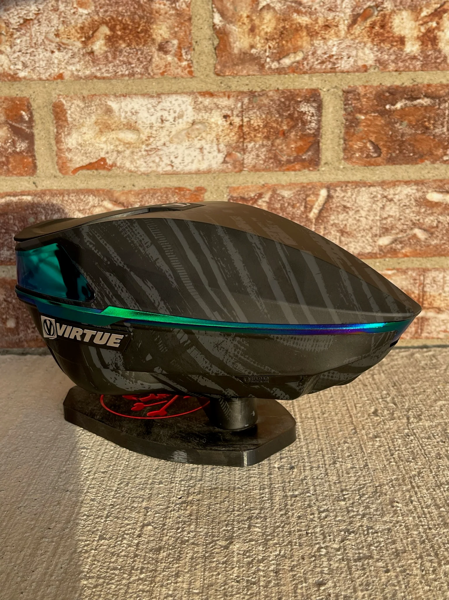 Used Virtue Spire 4 Paintball Loader - Graphic Emerald - Image 3