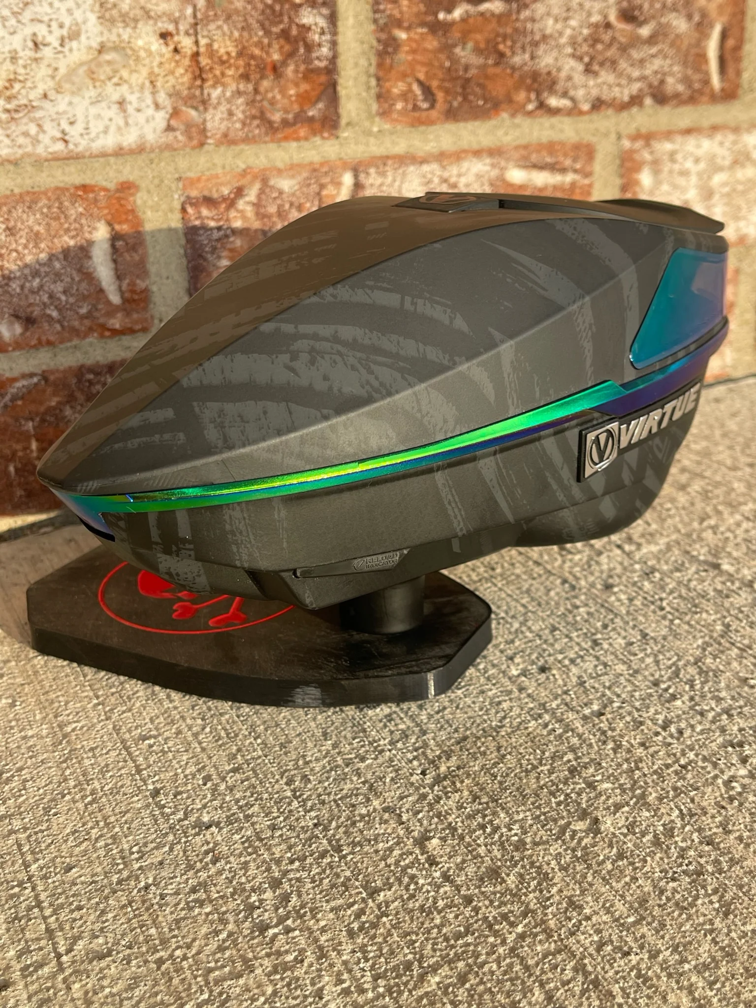Used Virtue Spire 4 Paintball Loader - Graphic Emerald - Image 4