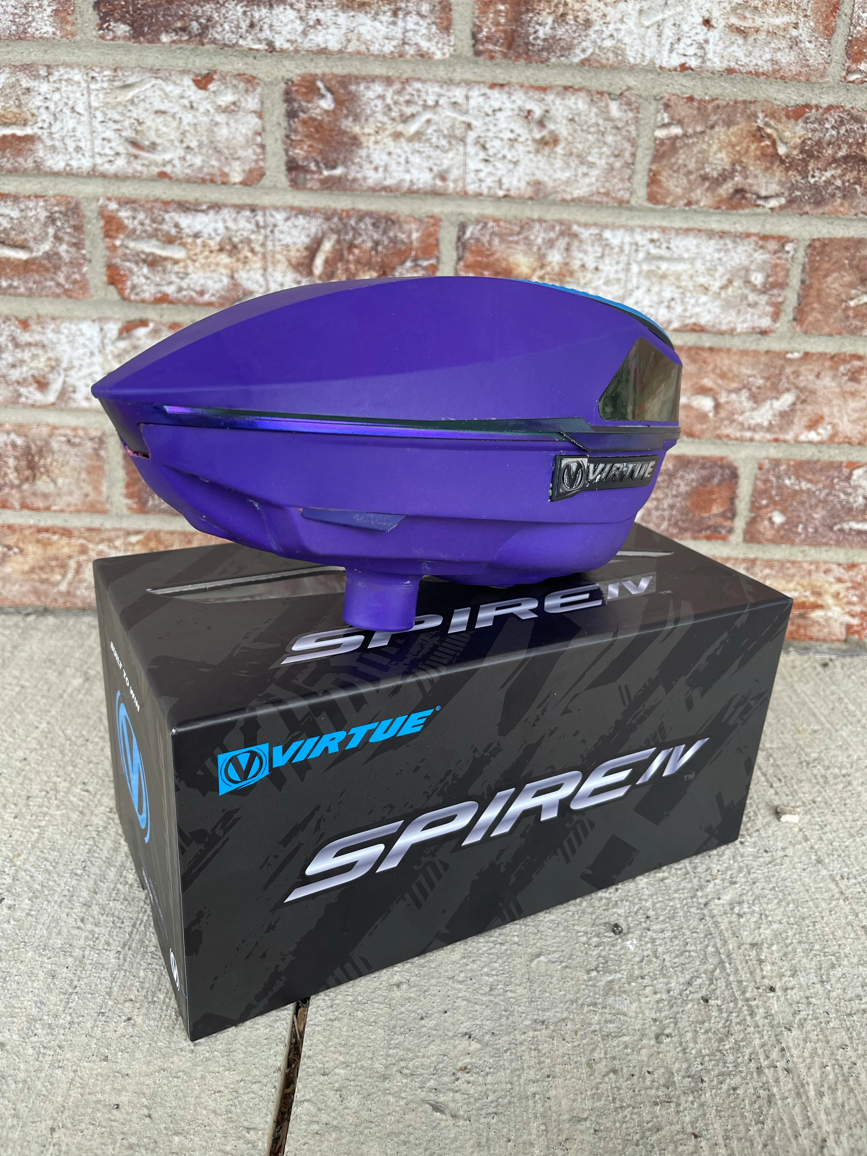 Used Virtue Spire 4 Paintball Loader - Purple - Image 2