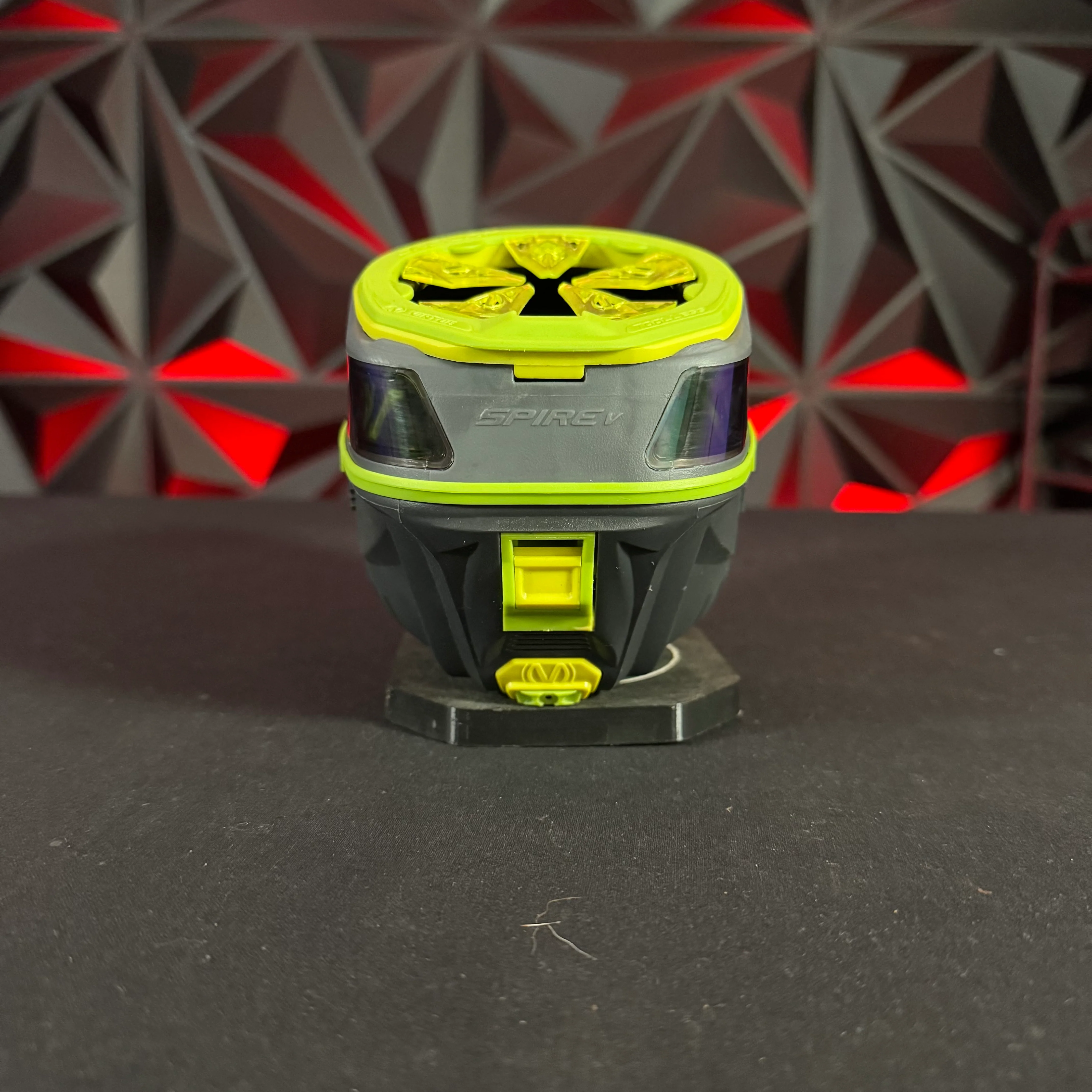 Used Virtue Spire 5 Paintball Loader - Grey w/Lime accents, Speedfeed, & Rainlid - Image 4
