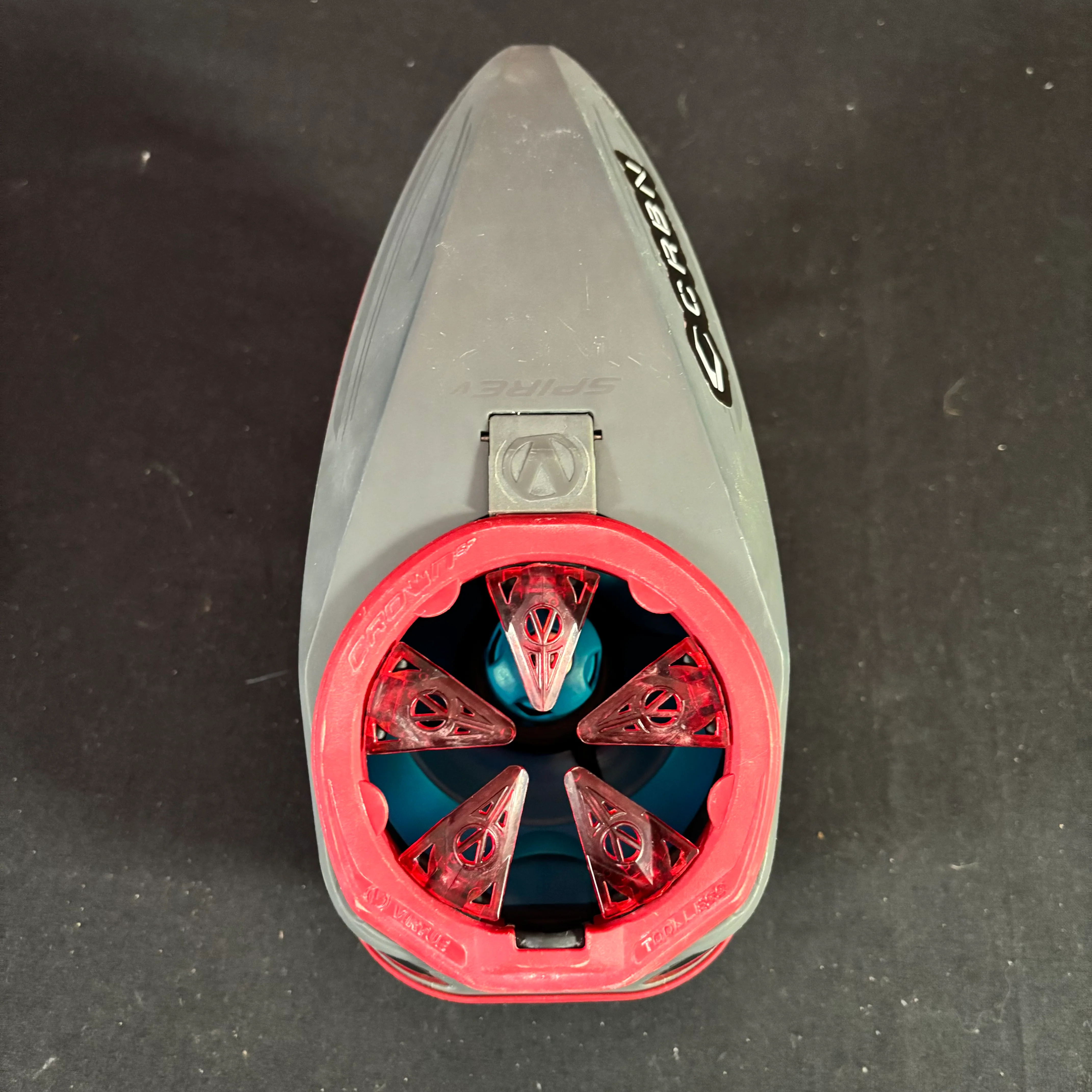 Used Virtue Spire 5 Paintball Loader - Light grey/ Dark grey/ Red - w/Speed feed - Image 3