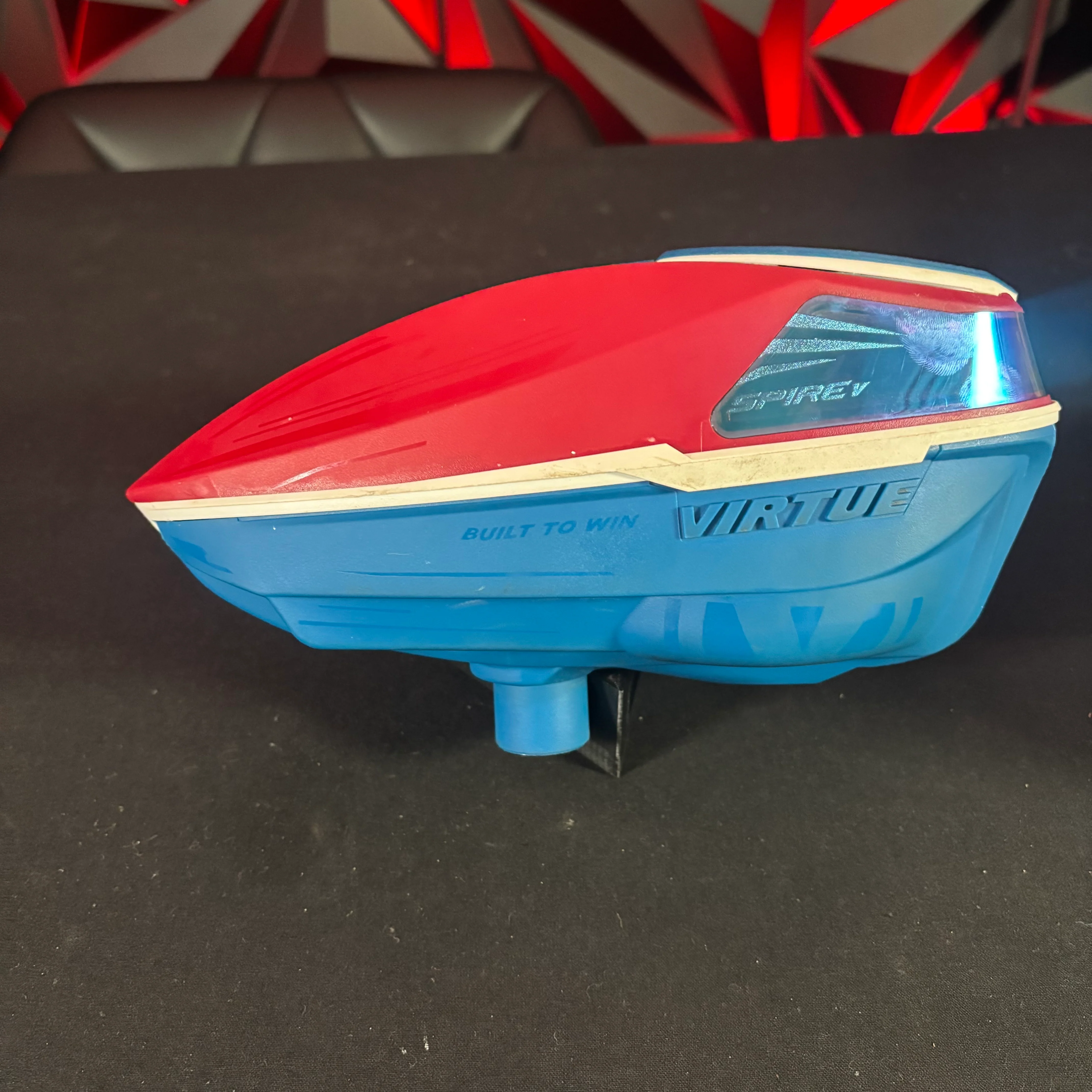 Used Virtue Spire 5 Paintball Loader - Patriot w/ Rainlid - Image 5