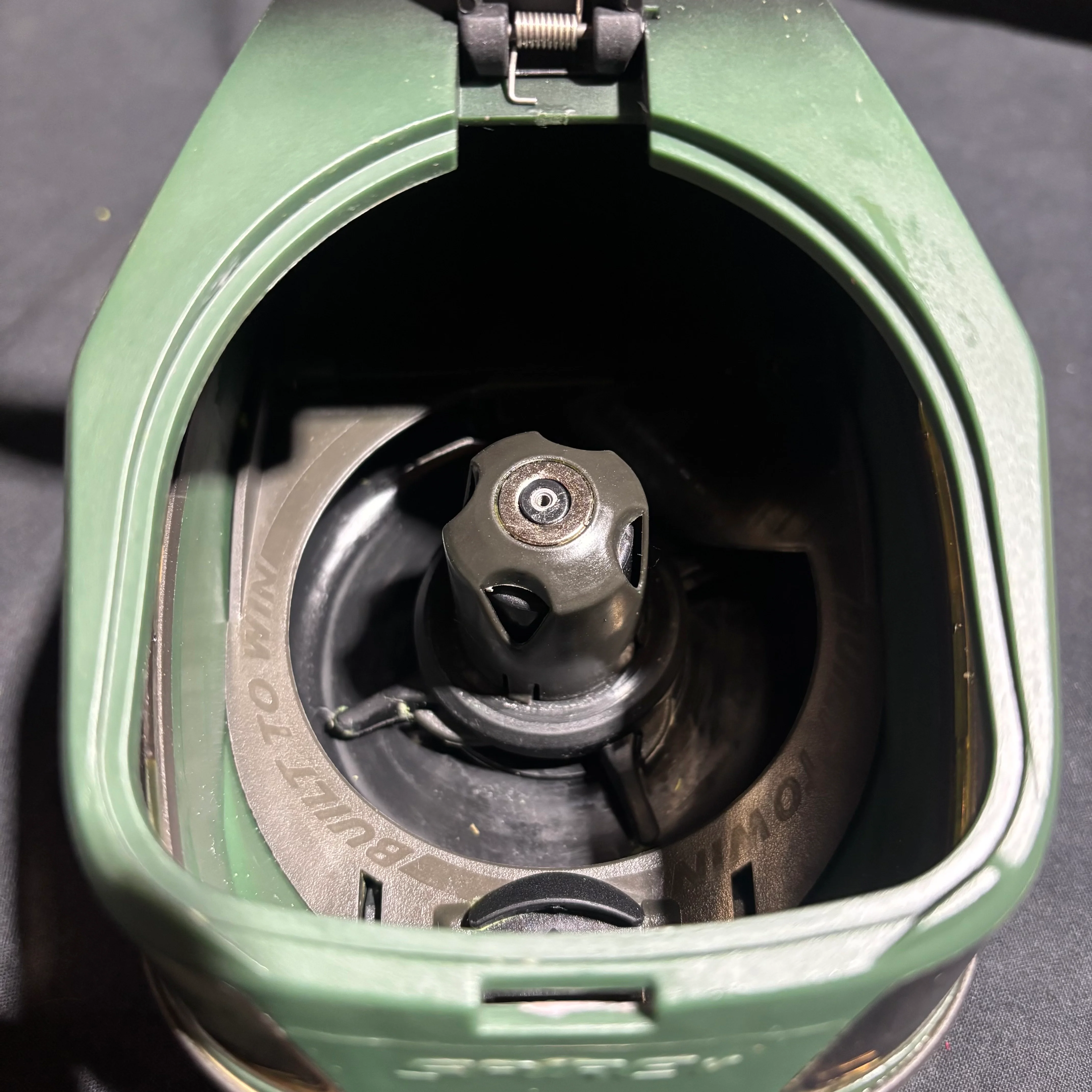 Used Virtue Spire 5 Paintball Loader - Green/Black fade - Image 4