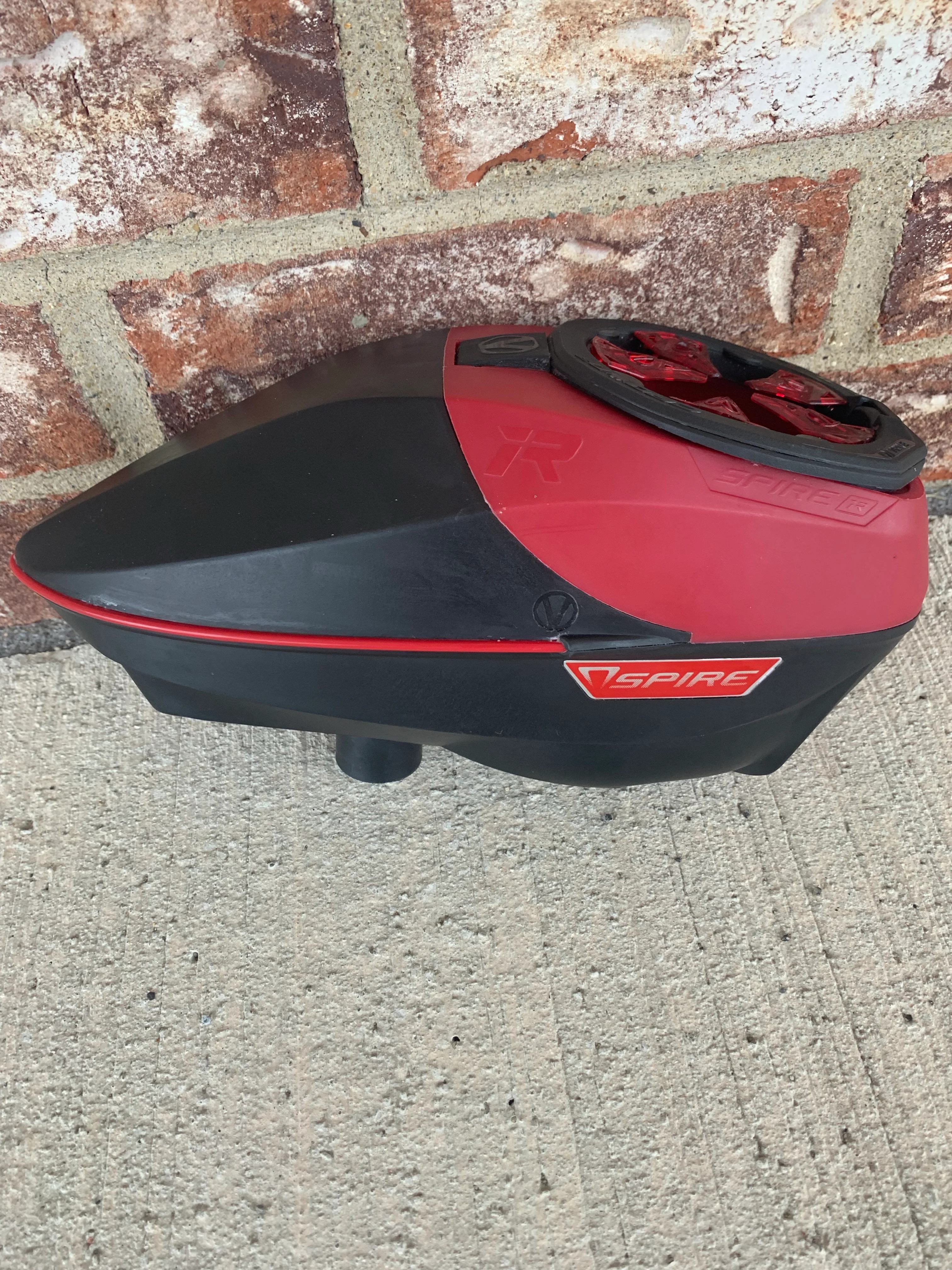 Used Virtue Spire Ir Paintball Loader- Black/Red - Image 3