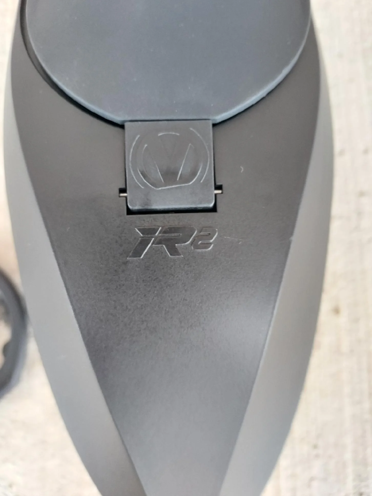 Used Virtue Spire IR2 Paintball Loader - Black w/ Black Crown Speed feed and Rain Lid - Image 3