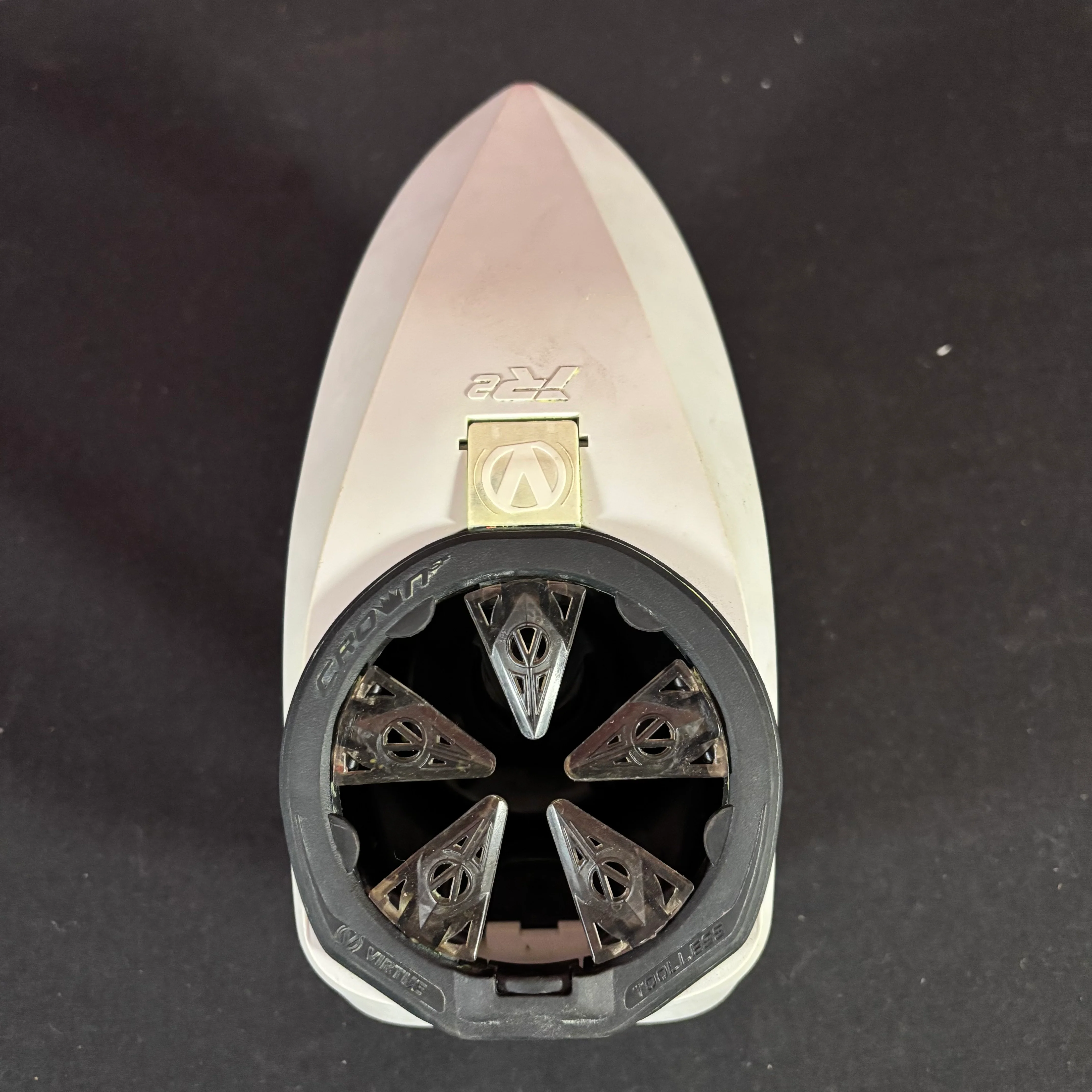 Used Virtue Spire IR2 Paintball Loader - White w/ Speed Feed & Spring Ramp - Image 5