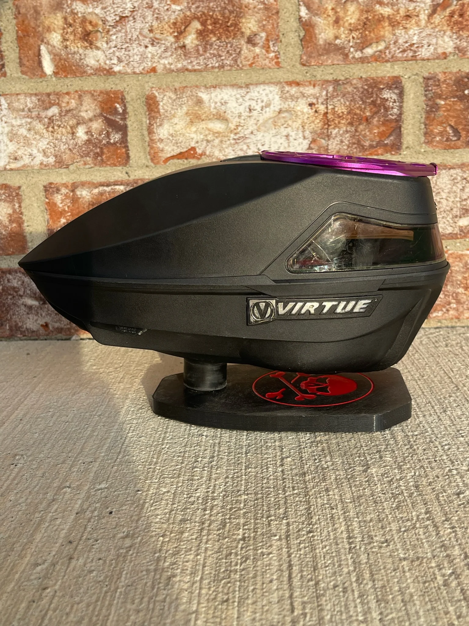 Used Virtue Spire IV 280 Paintball Loader - Black w/ Purple EVO Speed feed - Image 3