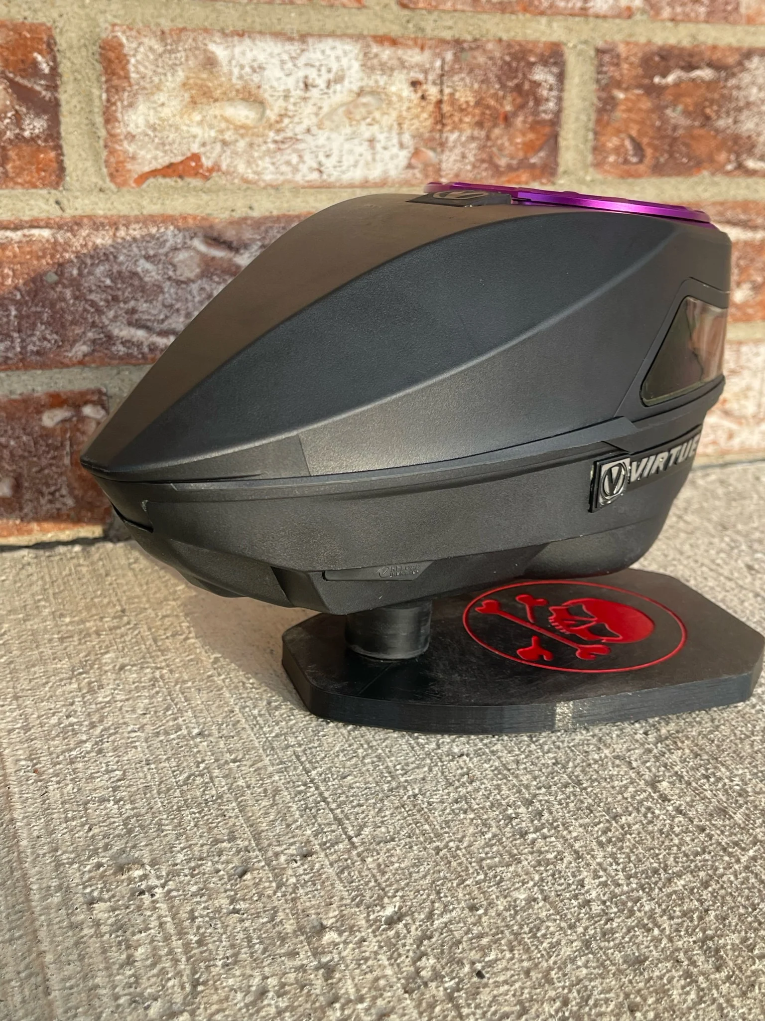 Used Virtue Spire IV 280 Paintball Loader - Black w/ Purple EVO Speed feed - Image 7
