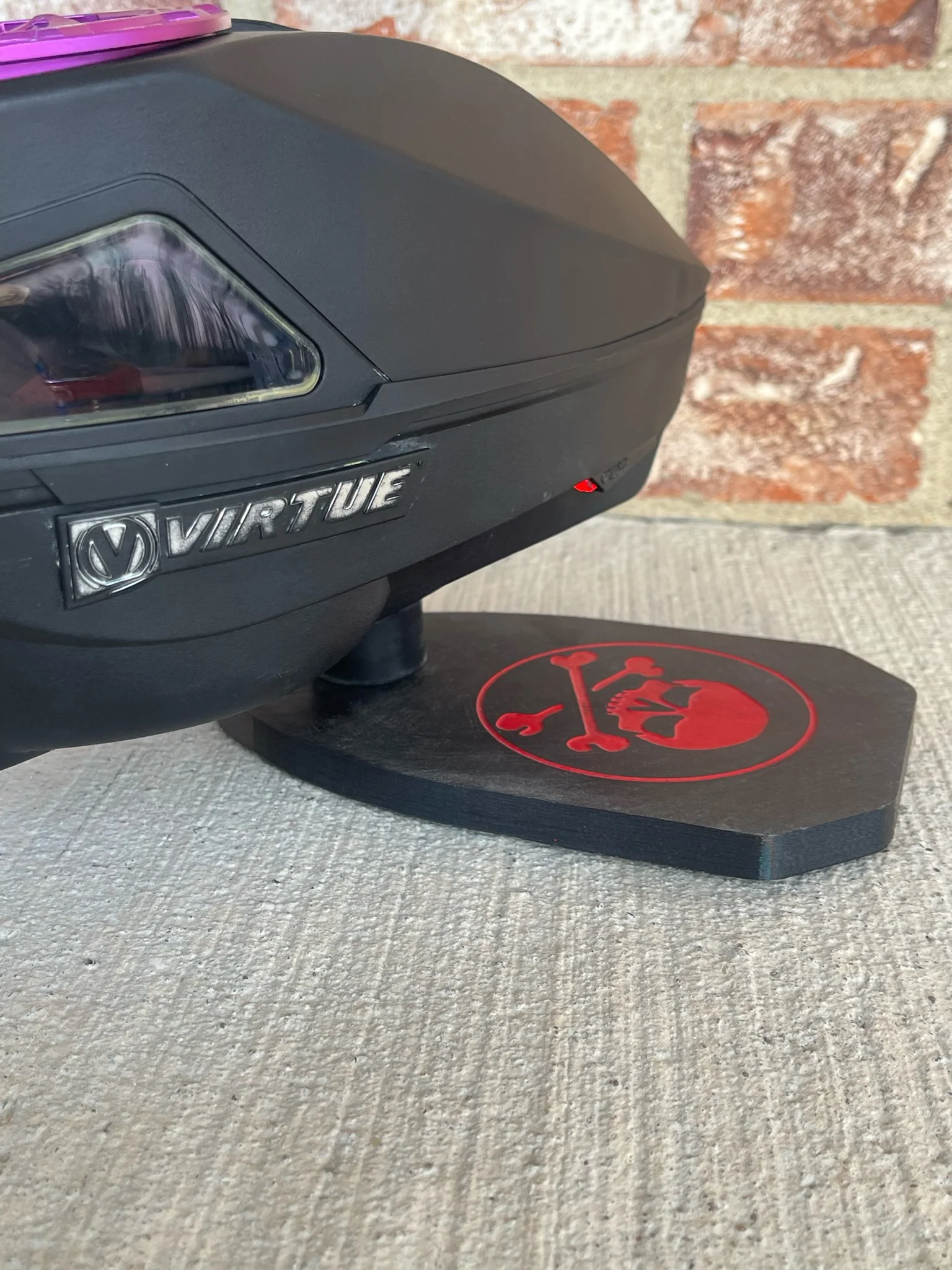 Used Virtue Spire IV 280 Paintball Loader - Black w/ Purple EVO Speed feed - Image 9
