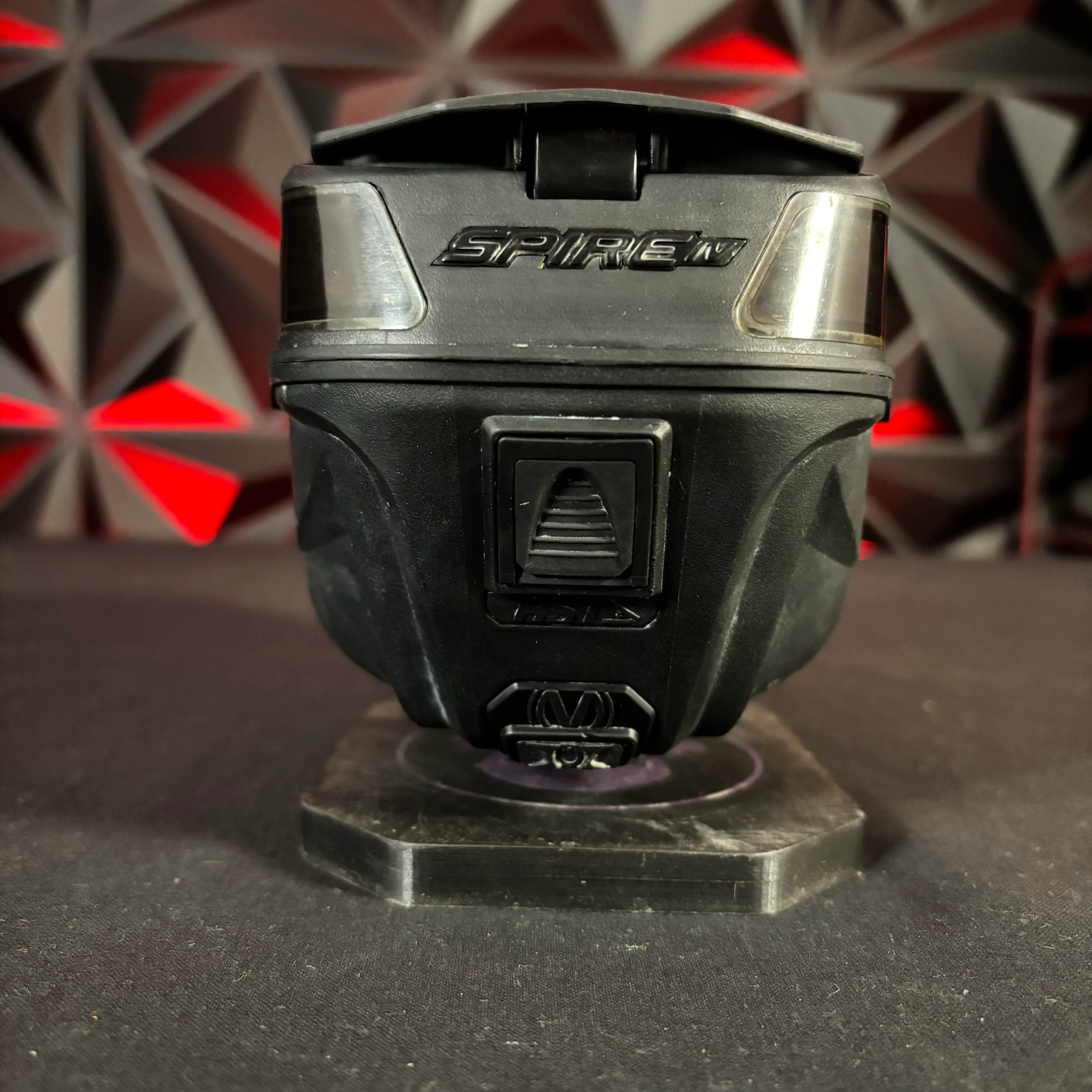 Used Virtue Spire IV Paintball Loader - Black w/Rain Lid - Image 4