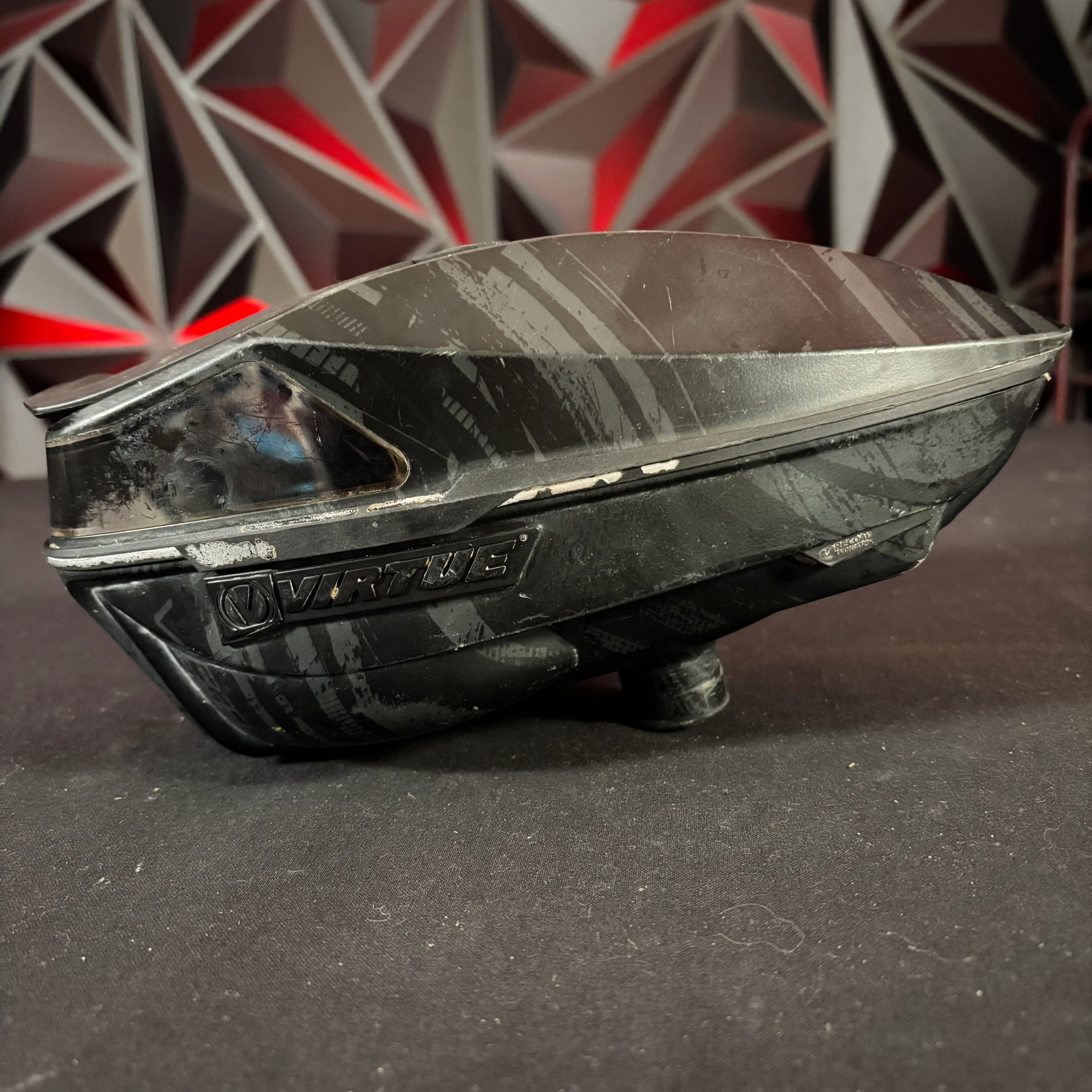 Used Virtue Spire IV Paintball Loader - Chrome /w Rain lid - Image 4