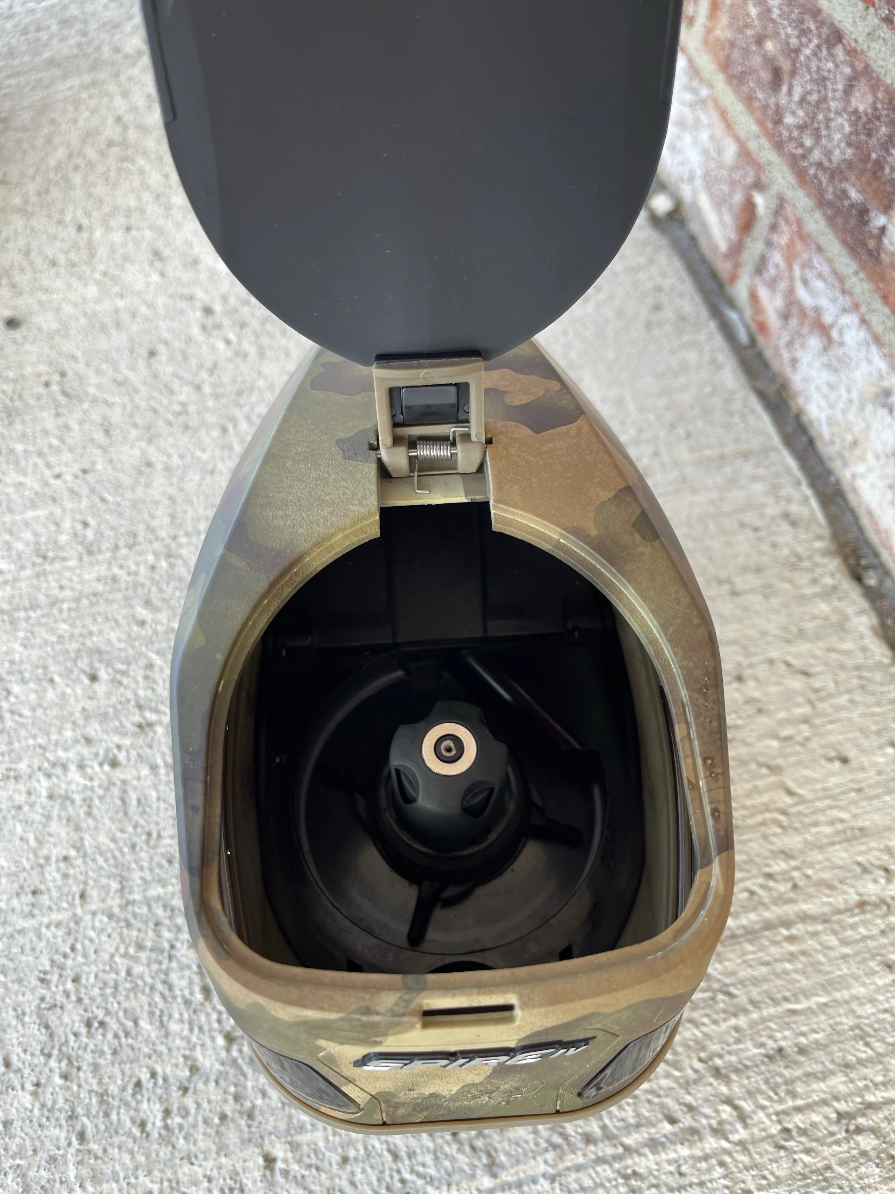 Used Virtue Spire IV Paintball Loader - Reality Brush Camo 280 w/ Spire 3 internals - Image 3