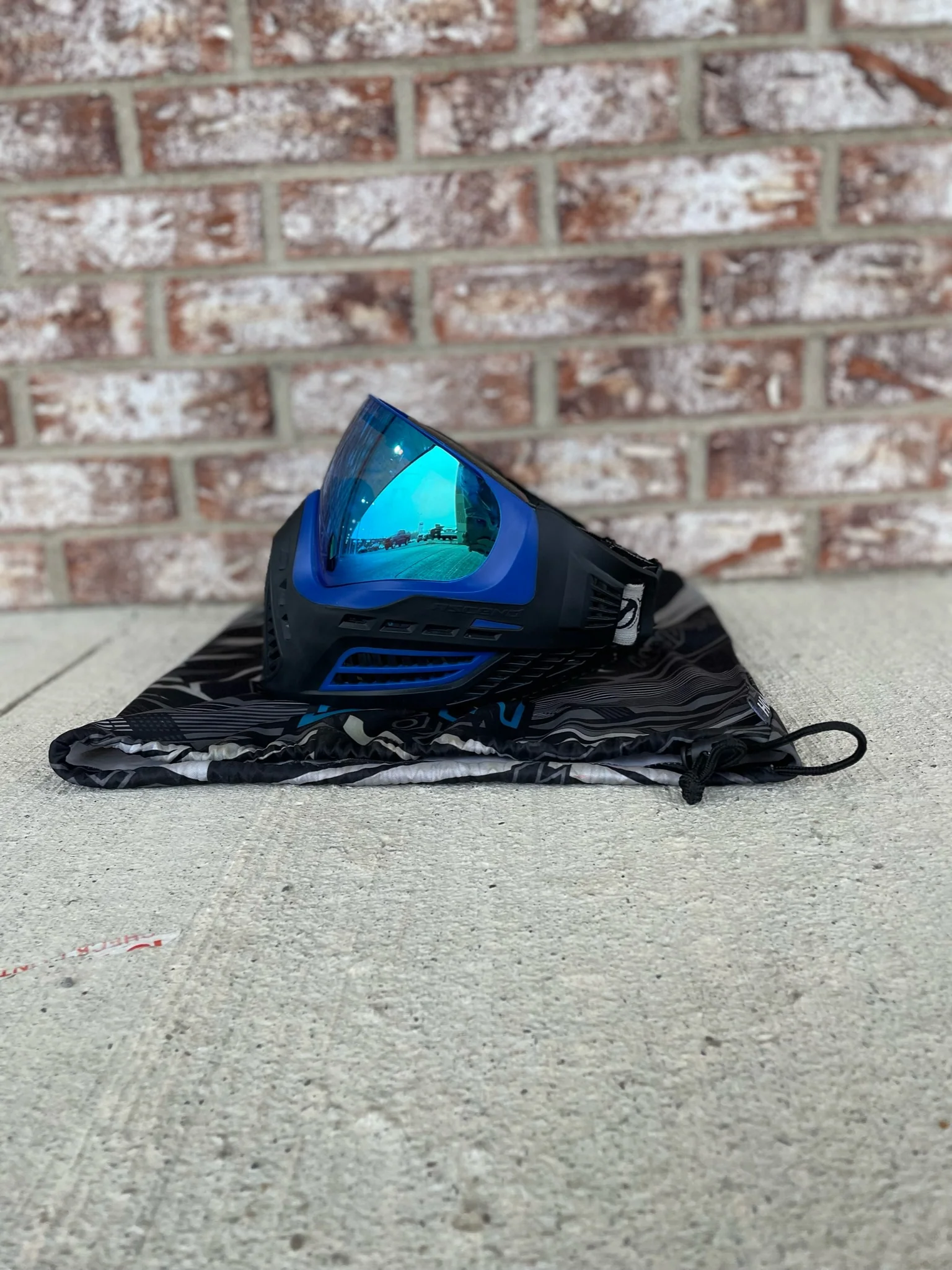 Used Virtue Vio Ascend Paintball Mask - Black/Blue w/ Soft Goggle Bag and Clear Lens - Image 4
