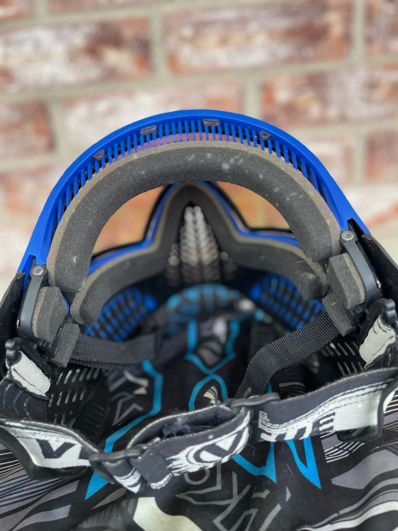 Used Virtue Vio Ascend Paintball Mask - Black/Blue w/ Soft Goggle Bag and Clear Lens - Image 6