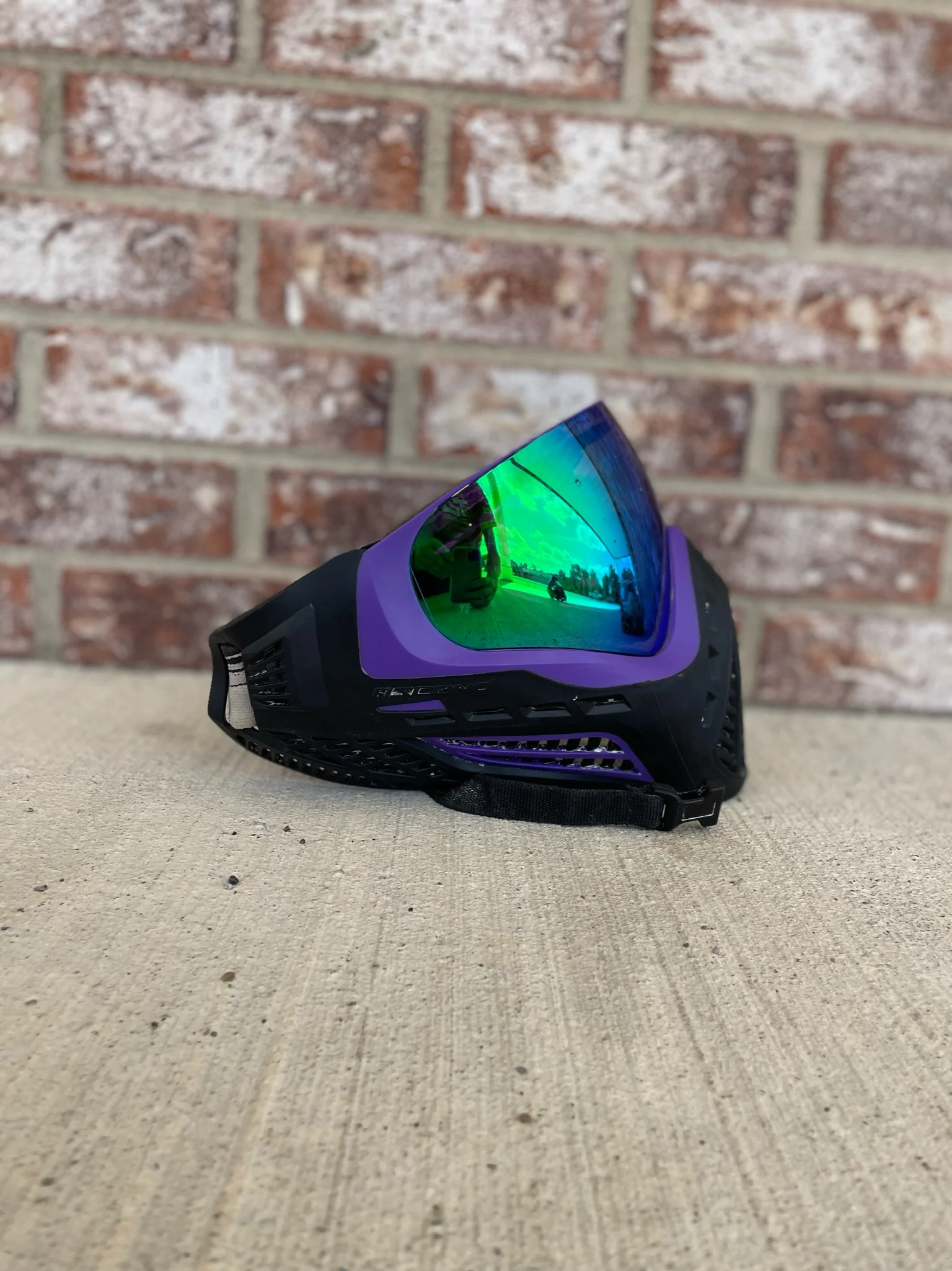 Used Virtue Vio Ascend Paintball Mask - Black/Purple w/ 2 Lenses - Image 3