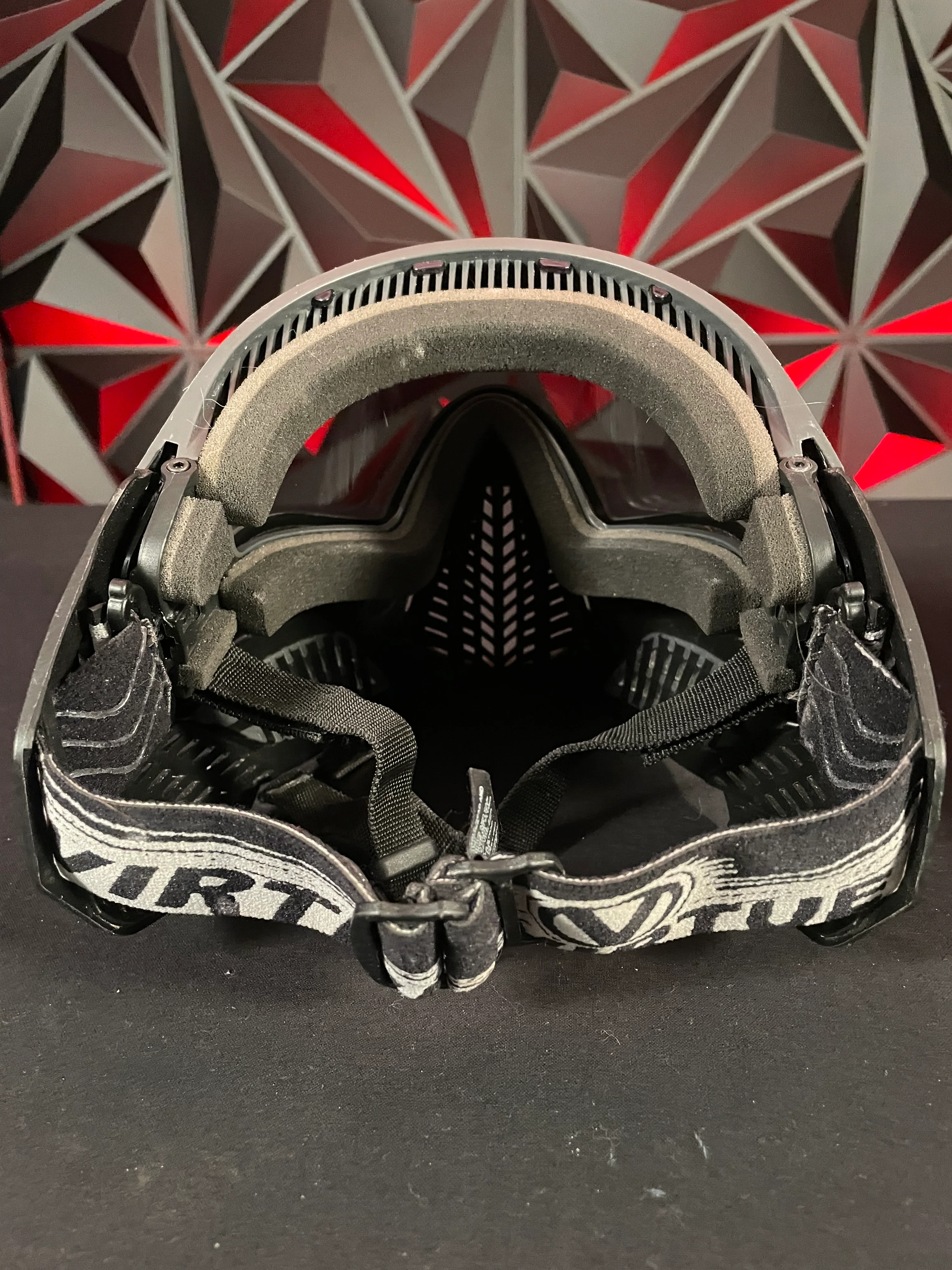 Used Virtue Vio Ascend Paintball Mask - Black w/ Exalt Carbon Goggle Case - Image 6