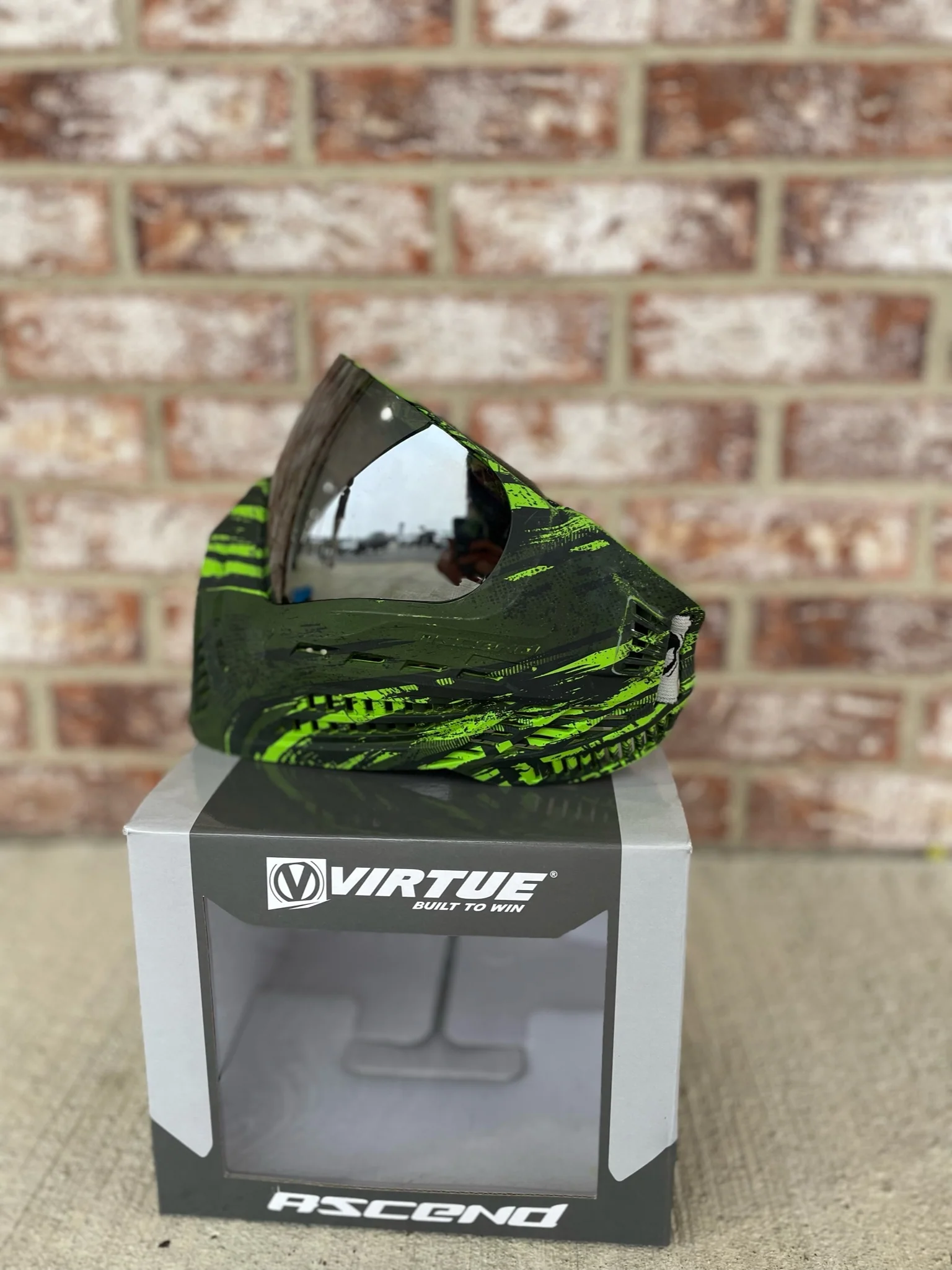 Used Virtue Vio Ascend Paintball Mask - Graphic Lime - Image 3