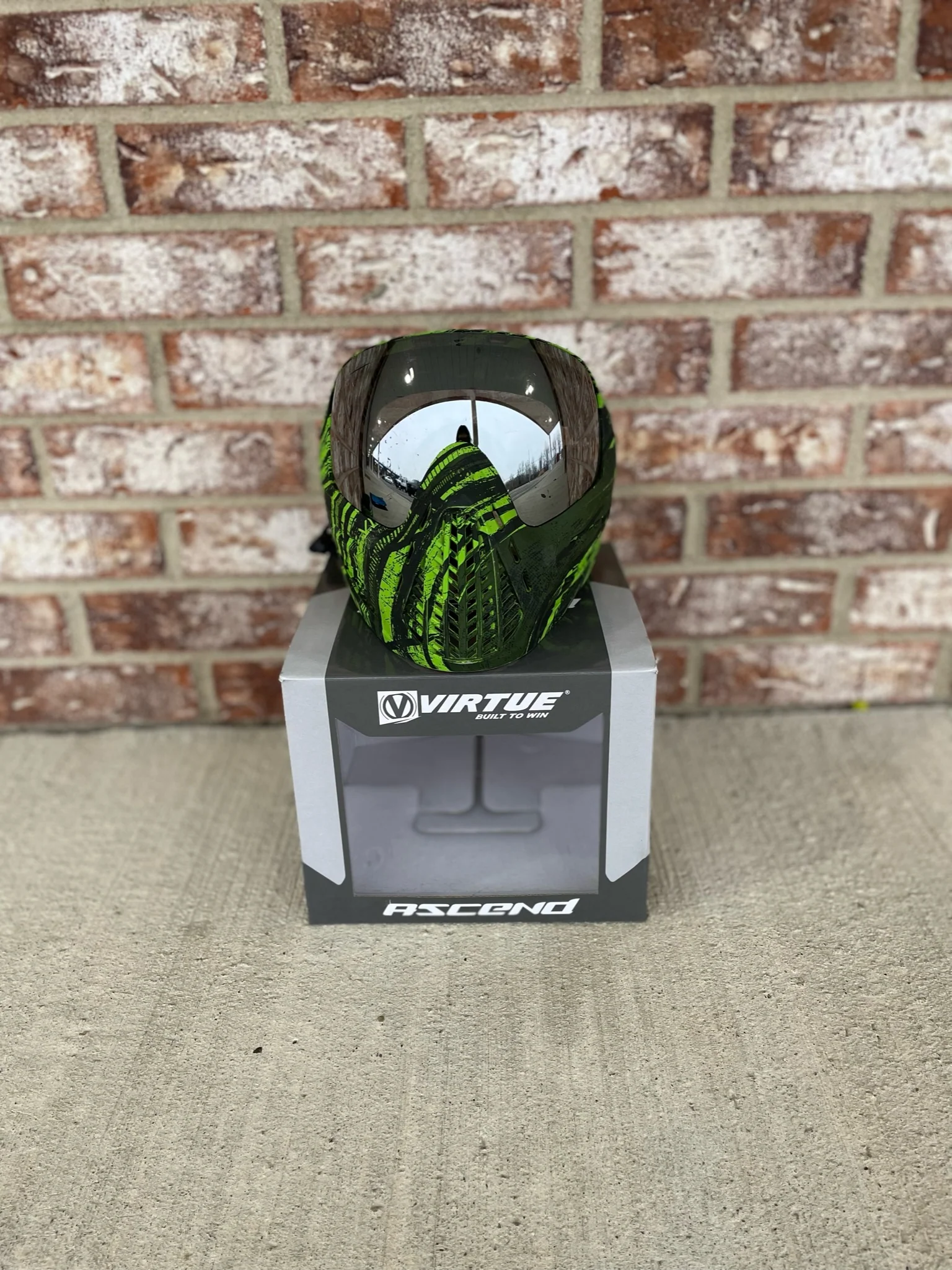 Used Virtue Vio Ascend Paintball Mask - Graphic Lime - Image 6