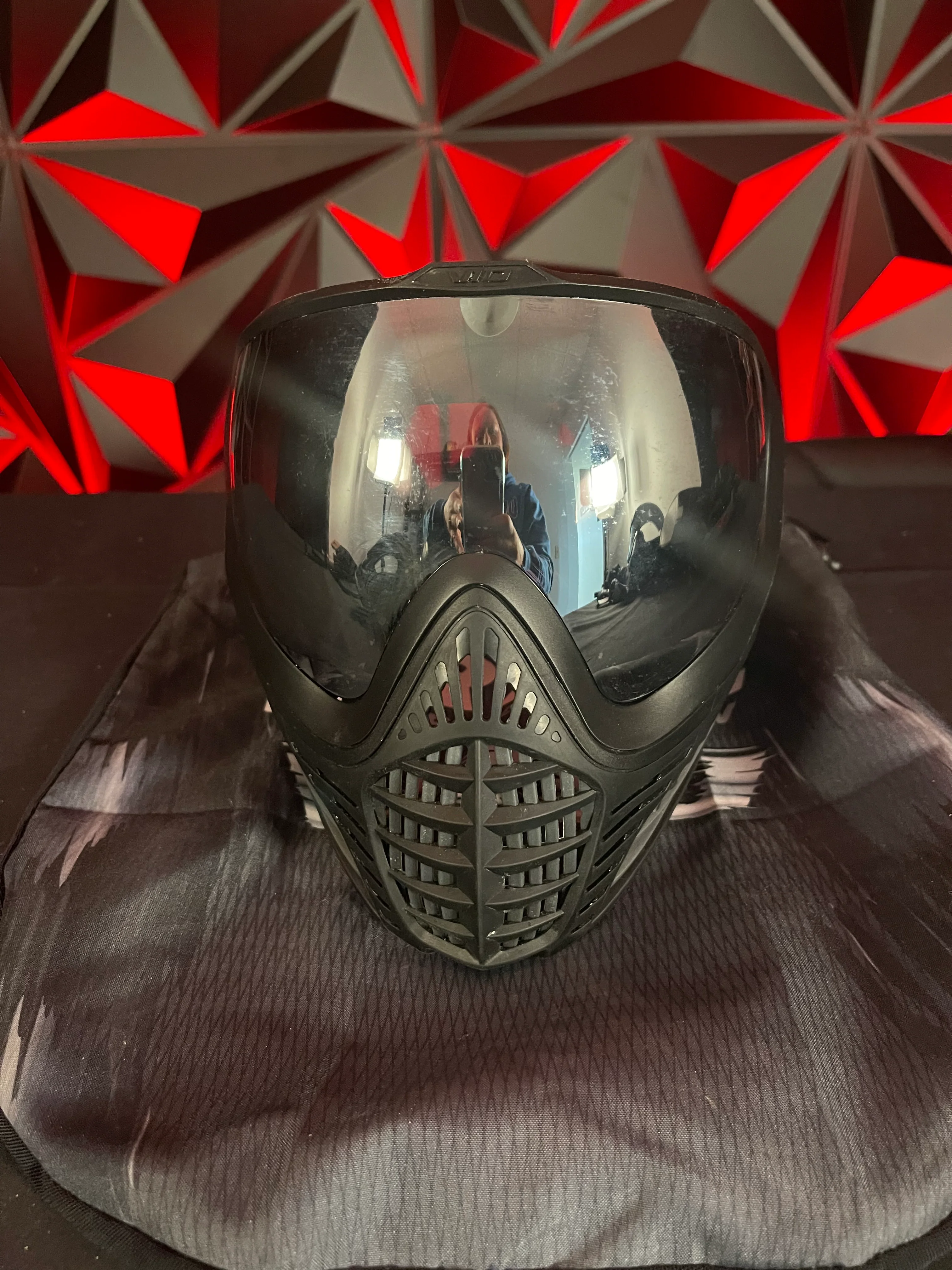 Used Virtue Vio Contour 2 Paintball Mask - Black w/Soft Goggle Bag - Image 2