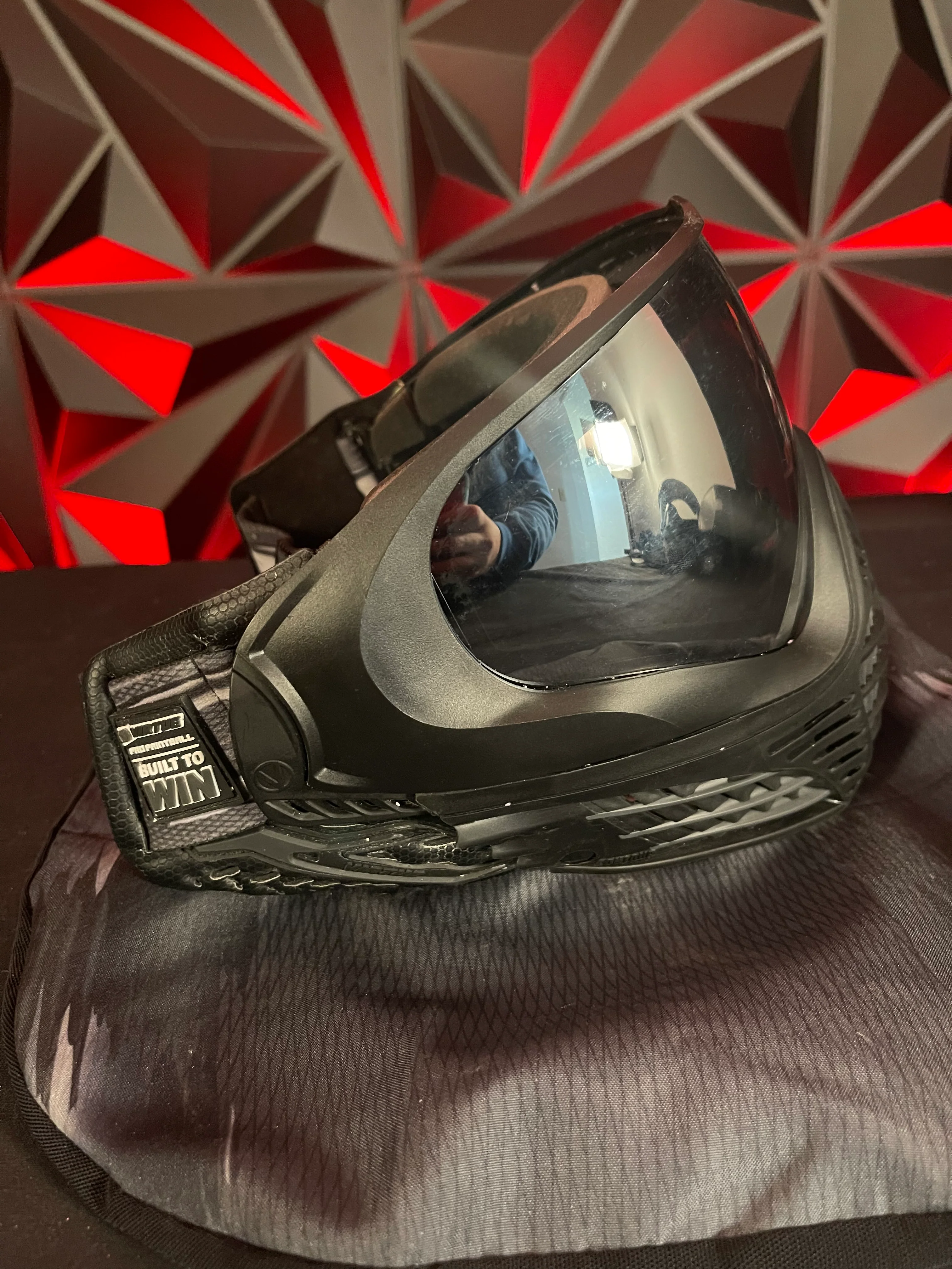 Used Virtue Vio Contour 2 Paintball Mask - Black w/Soft Goggle Bag - Image 3