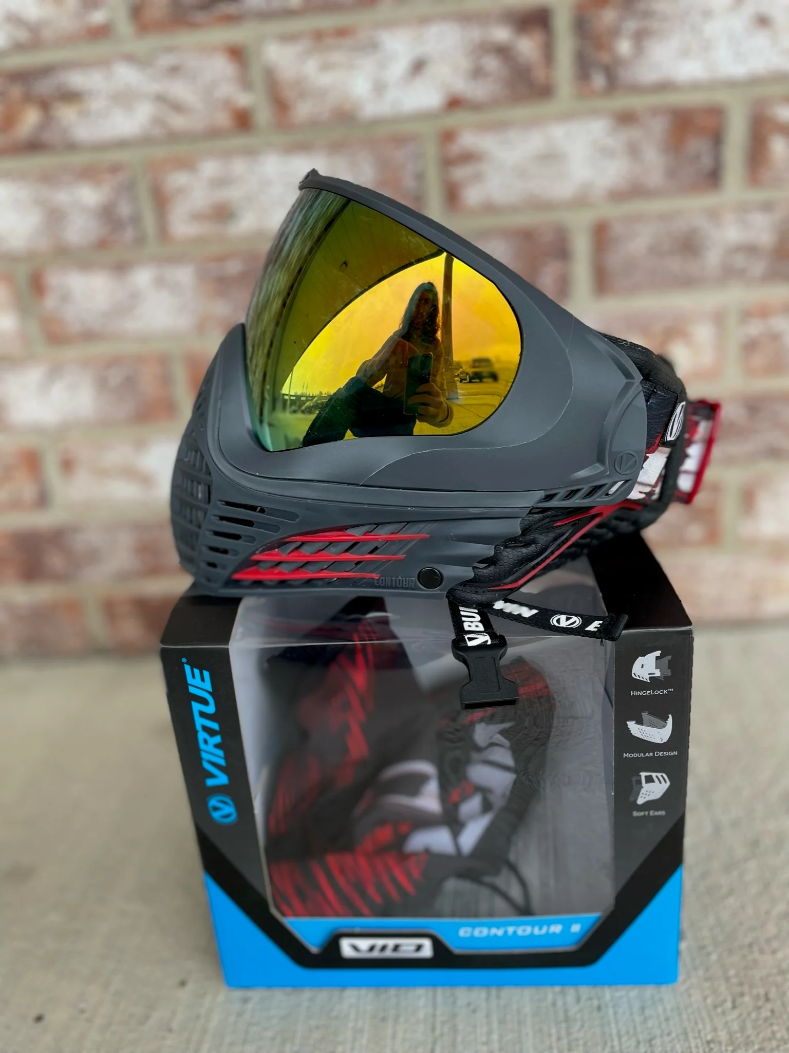 Used Virtue Vio Contour 2 Paintball Mask - Fire w/ Soft Goggle Bag - Image 3