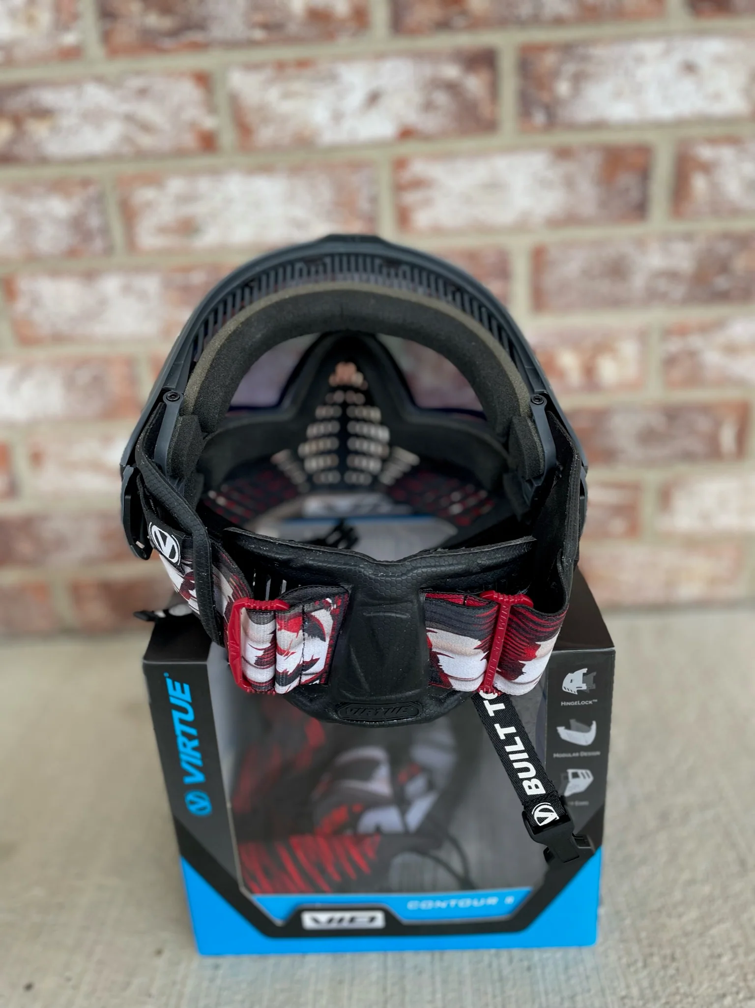 Used Virtue Vio Contour 2 Paintball Mask - Fire w/ Soft Goggle Bag - Image 5