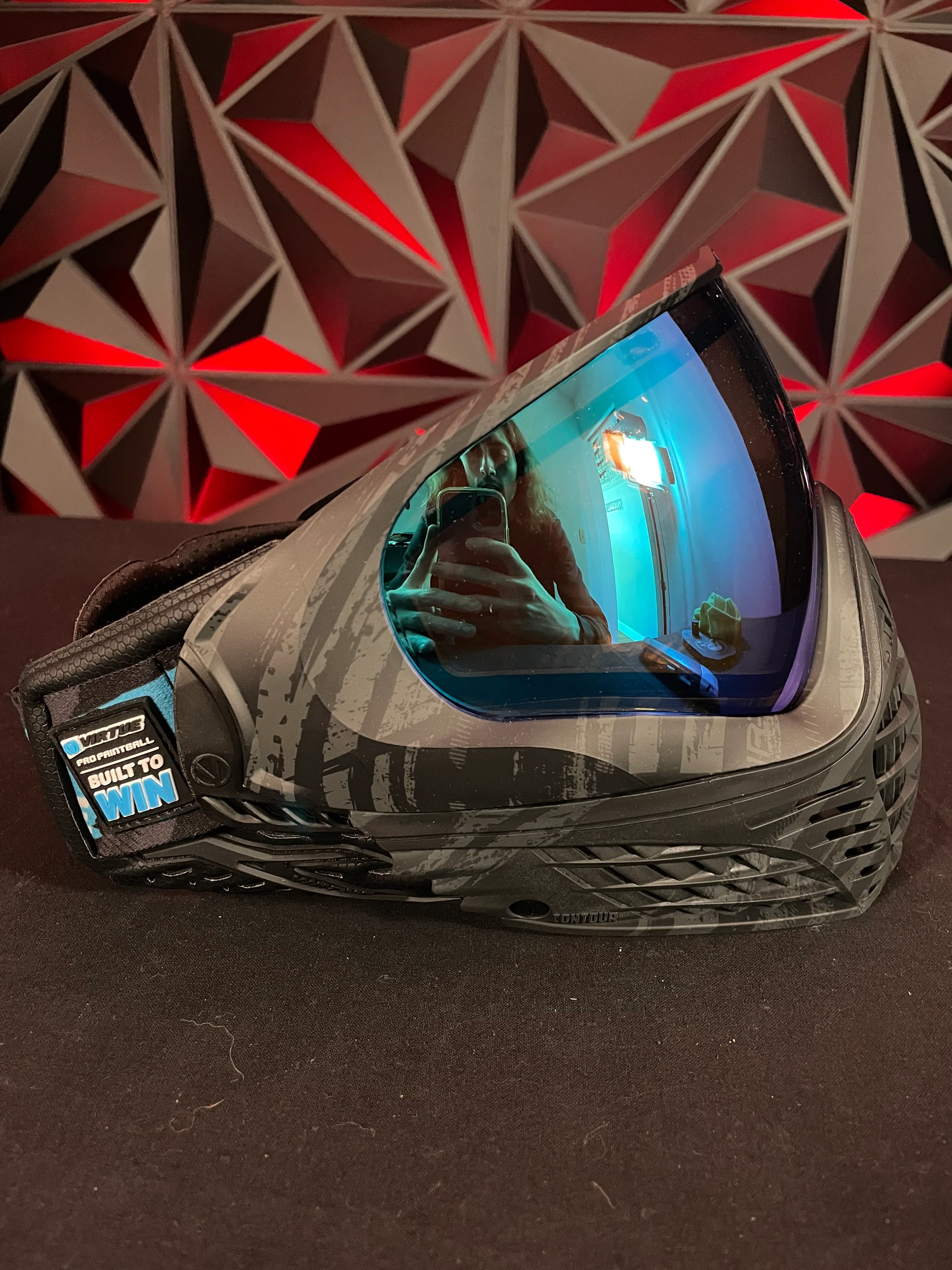 Used Virtue Vio Contour 2 Paintball Mask - Graphic Black w/Soft Goggle Bag - Image 2