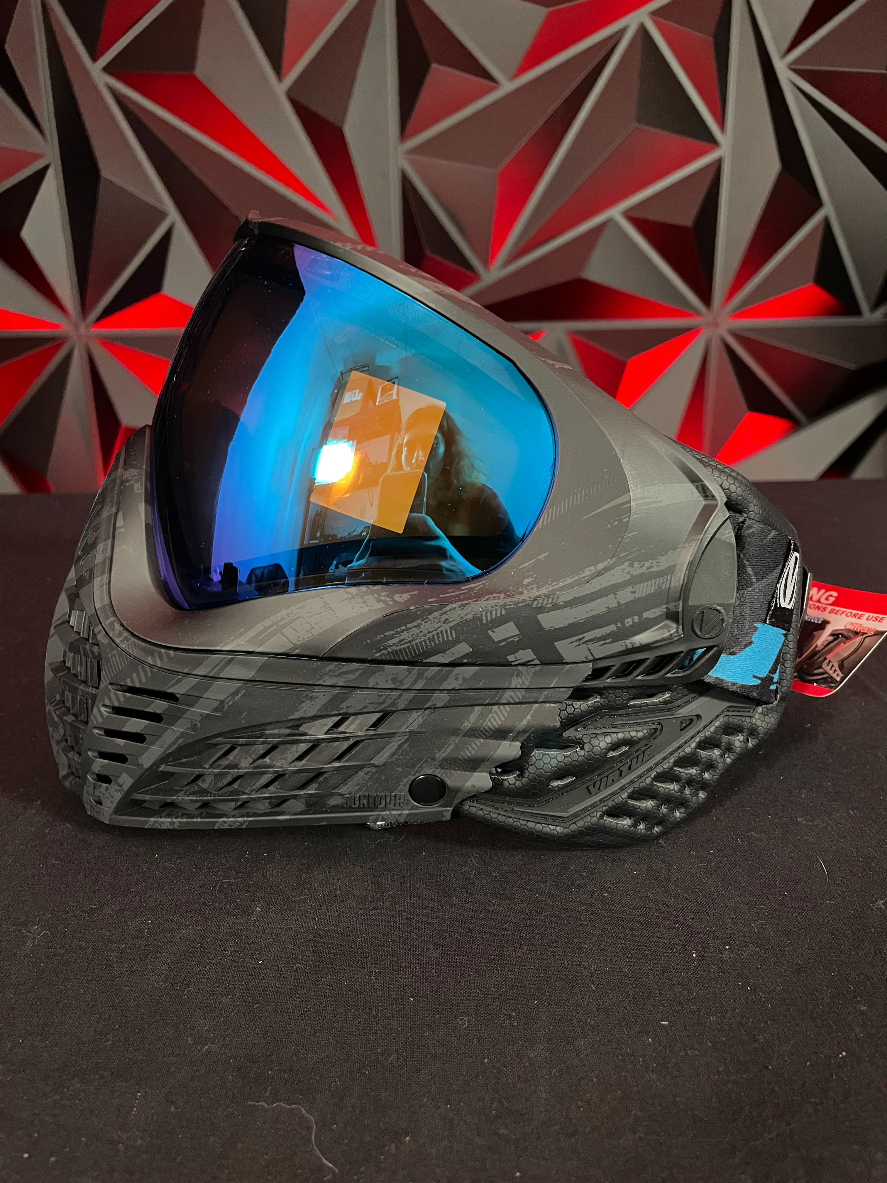 Used Virtue Vio Contour 2 Paintball Mask - Graphic Black w/Soft Goggle Bag - Image 3