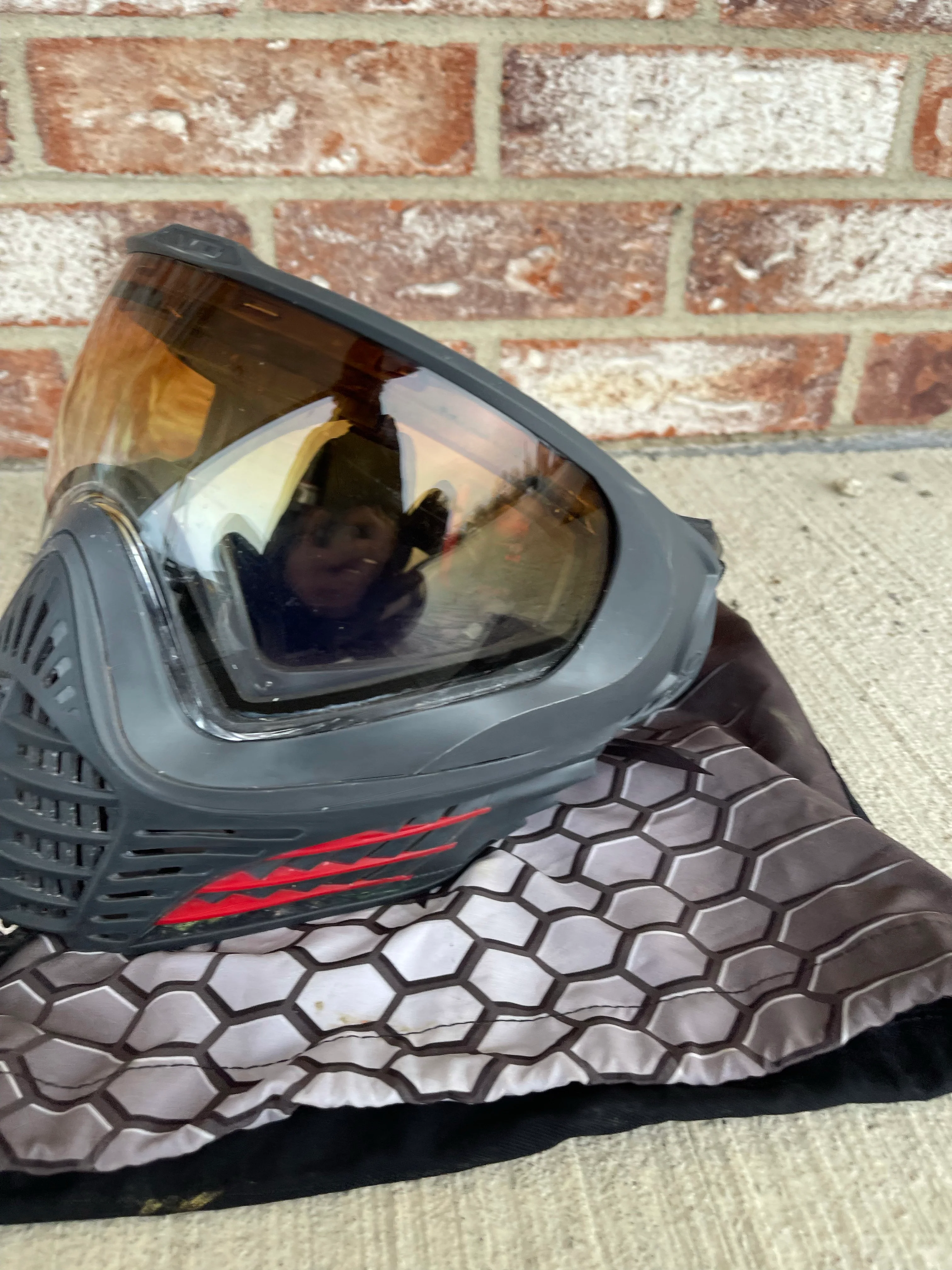 Used Virtue Vio Contour 2 Paintball Mask- Grey / Red - Image 2